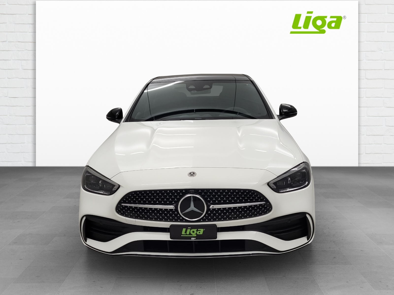MERCEDES-BENZ C 200 AMG Line 4Matic-showroom-element-2