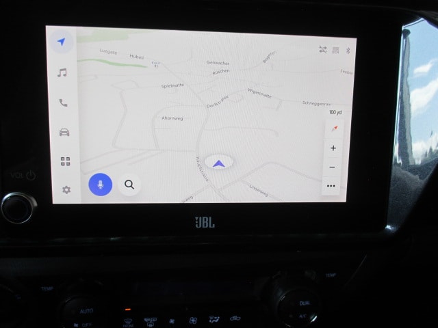 TOYOTA Hilux 2.8d MHEV Invincible Double Cab 4x4-image-6
