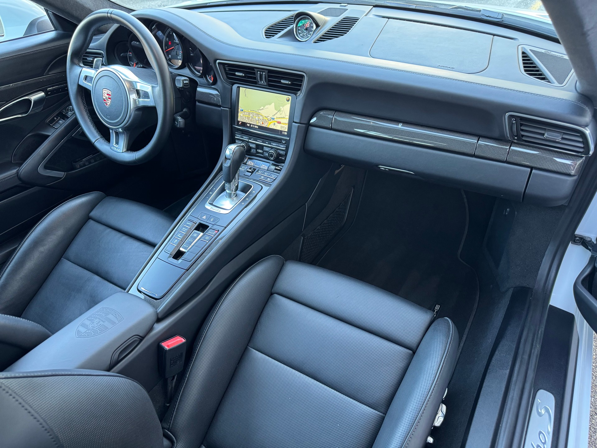 PORSCHE 911 Turbo S PDK-image-11