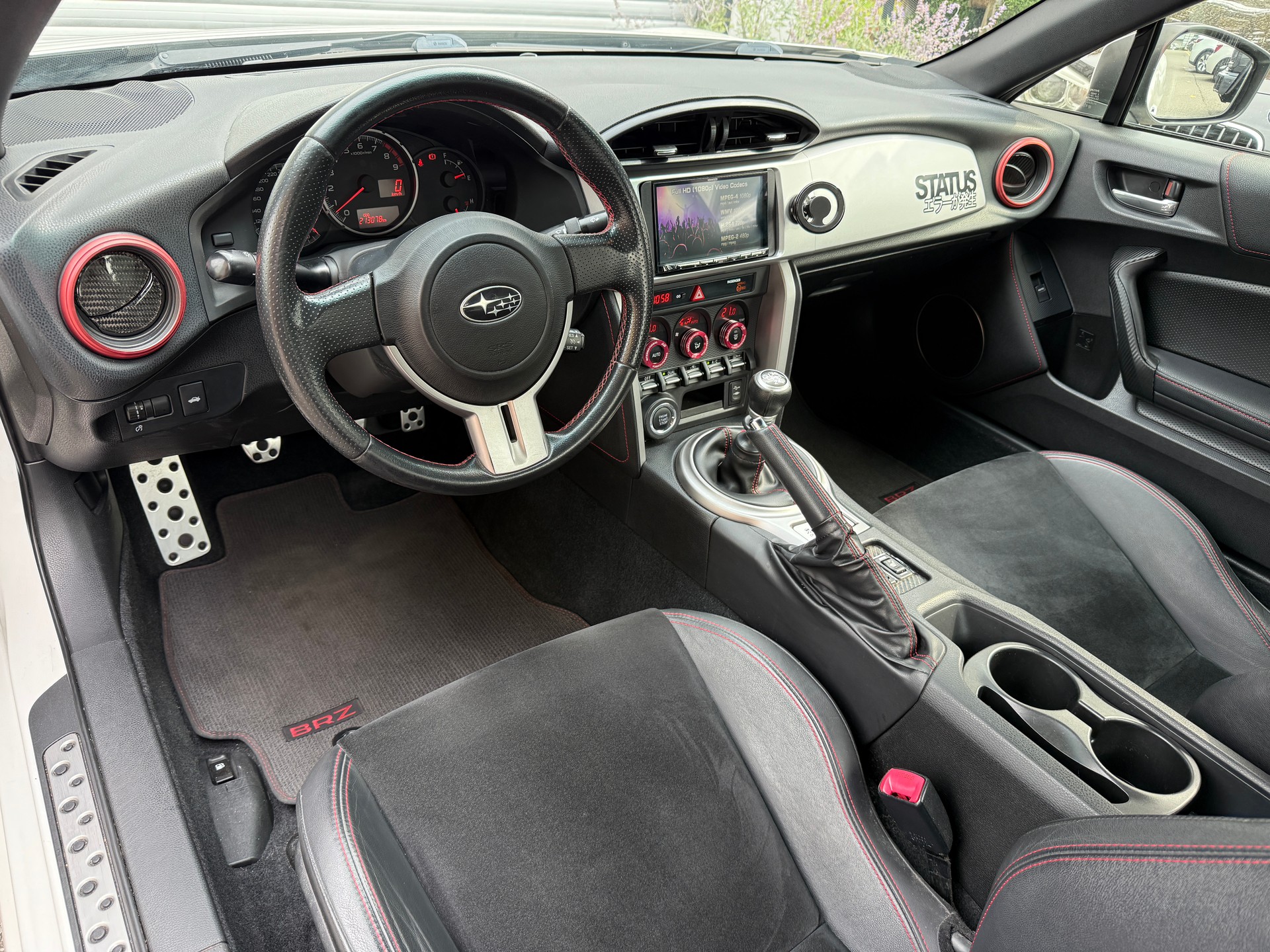 SUBARU BRZ 2.0R-image-9