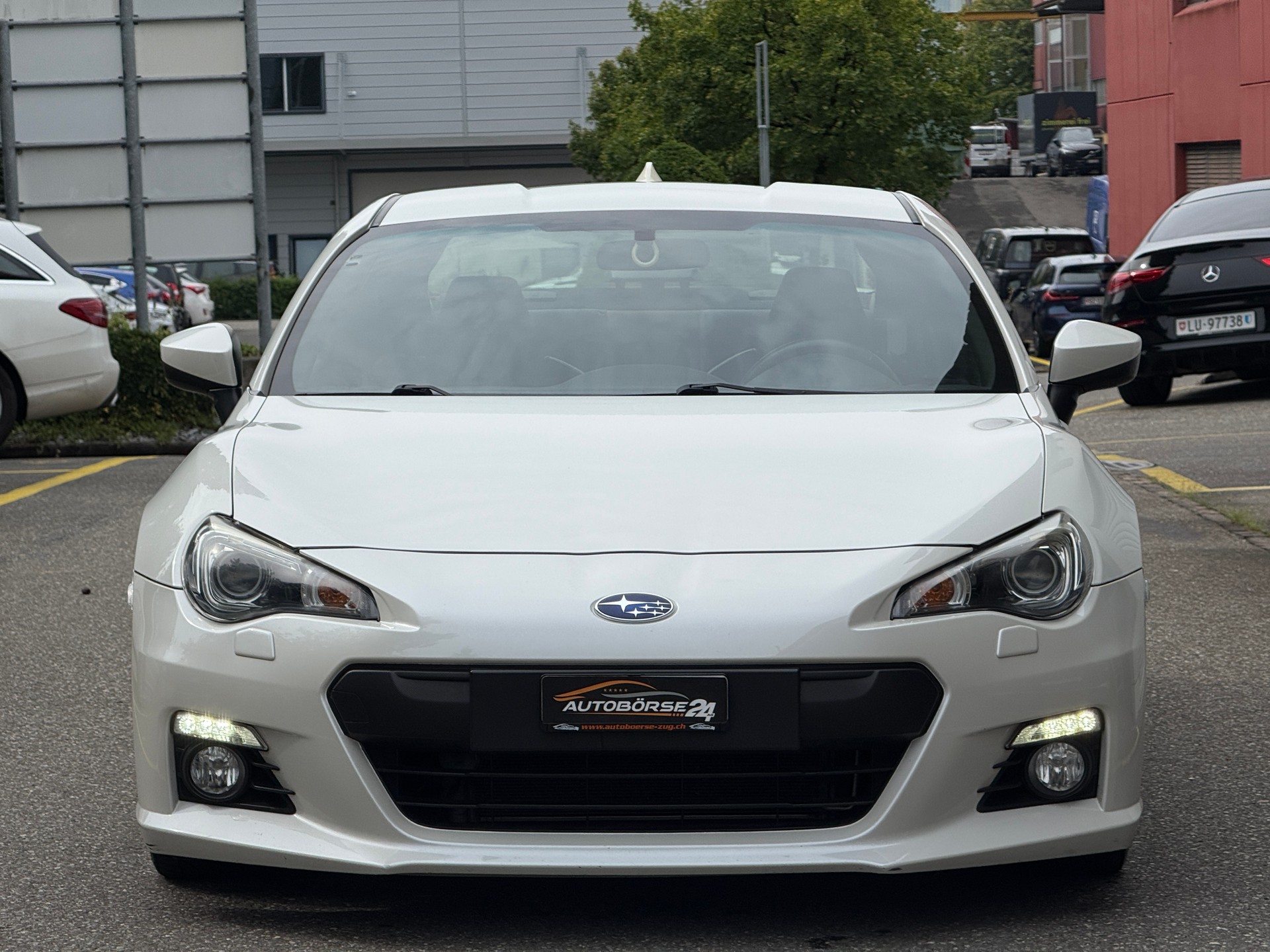 SUBARU BRZ 2.0R-image-2
