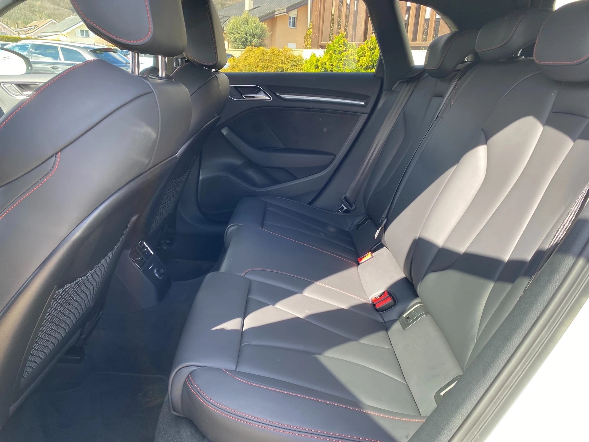 AUDI RS3 Sportback 2.5 TSI quattro S-tronic-image-10