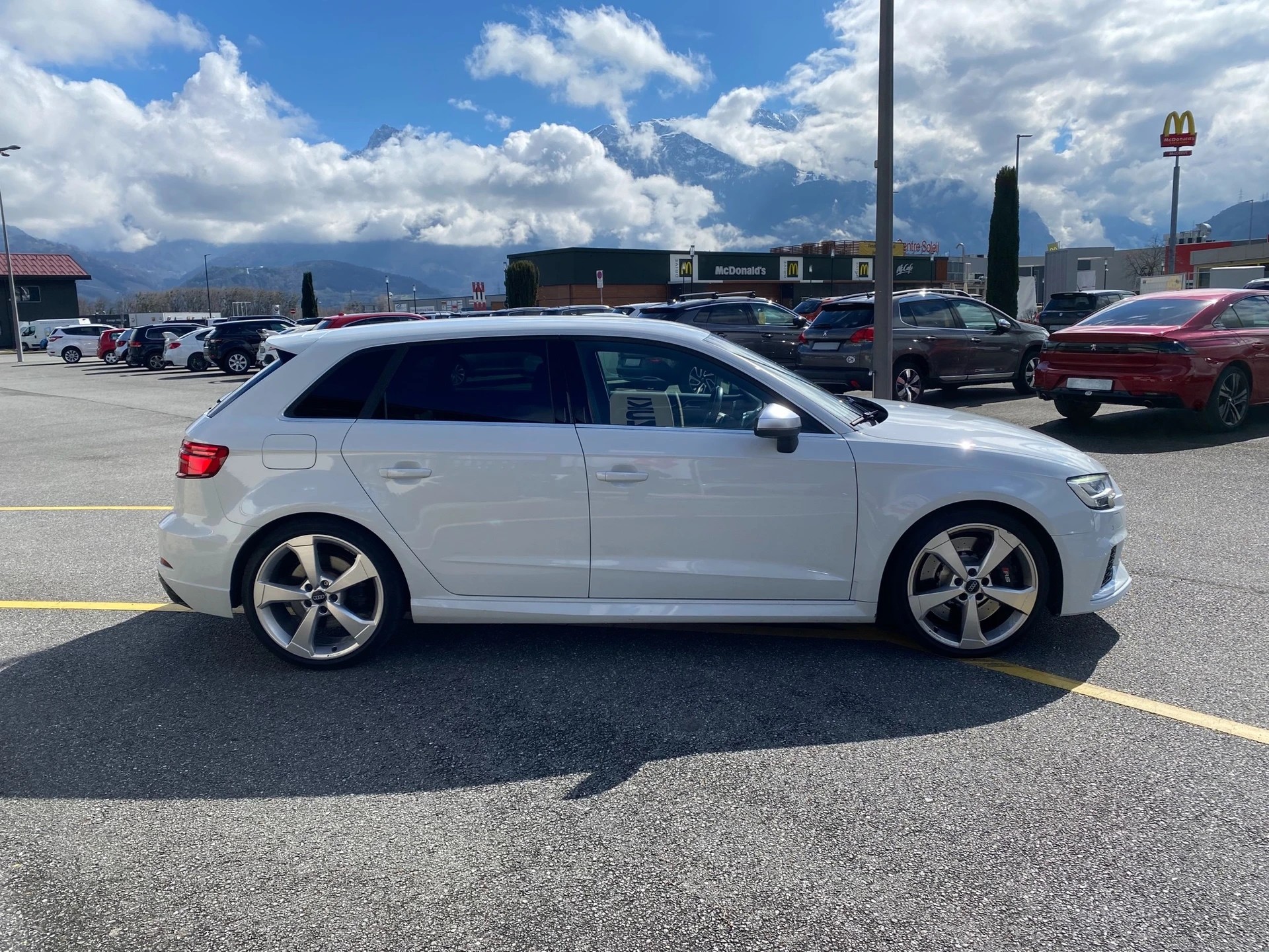 AUDI RS3 Sportback 2.5 TSI quattro S-tronic-image-5