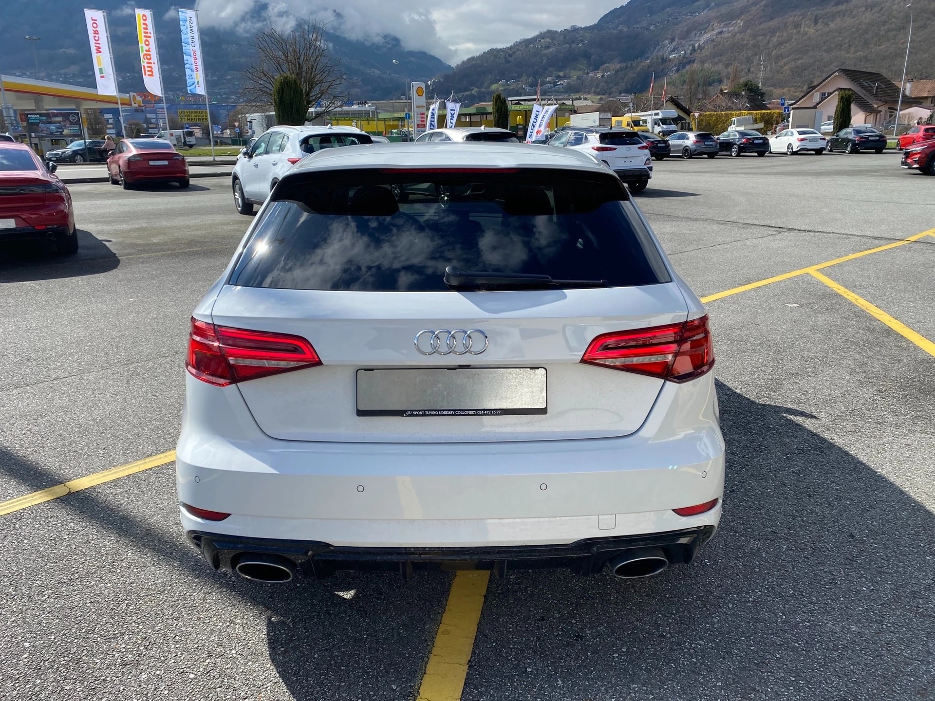 AUDI RS3 Sportback 2.5 TSI quattro S-tronic-image-3