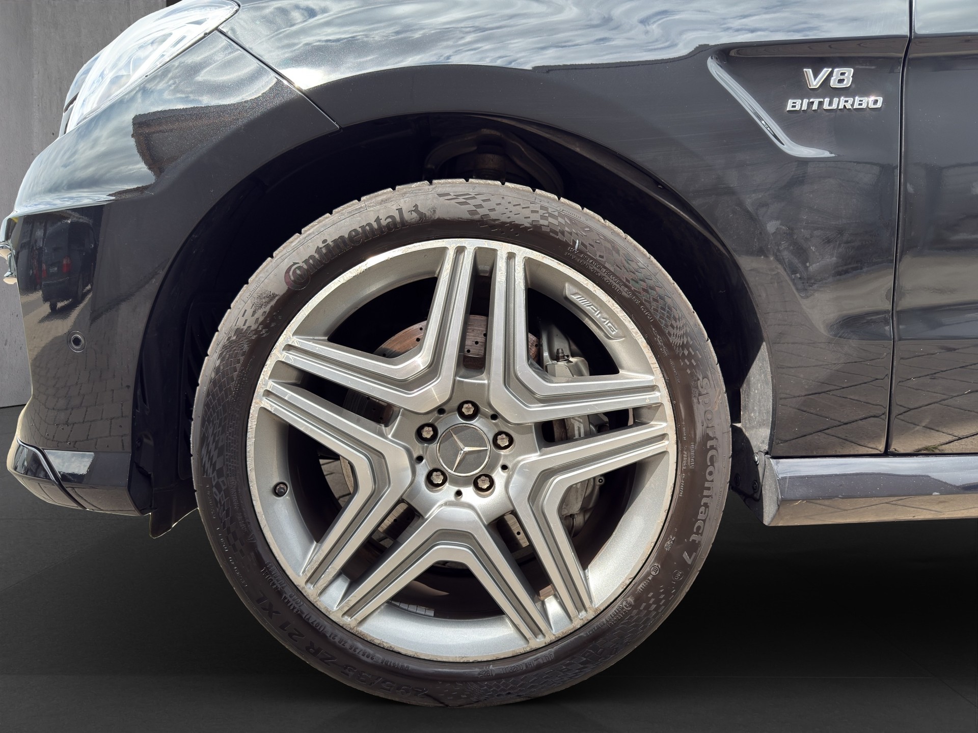 MERCEDES-BENZ ML 63 AMG V8-image-16