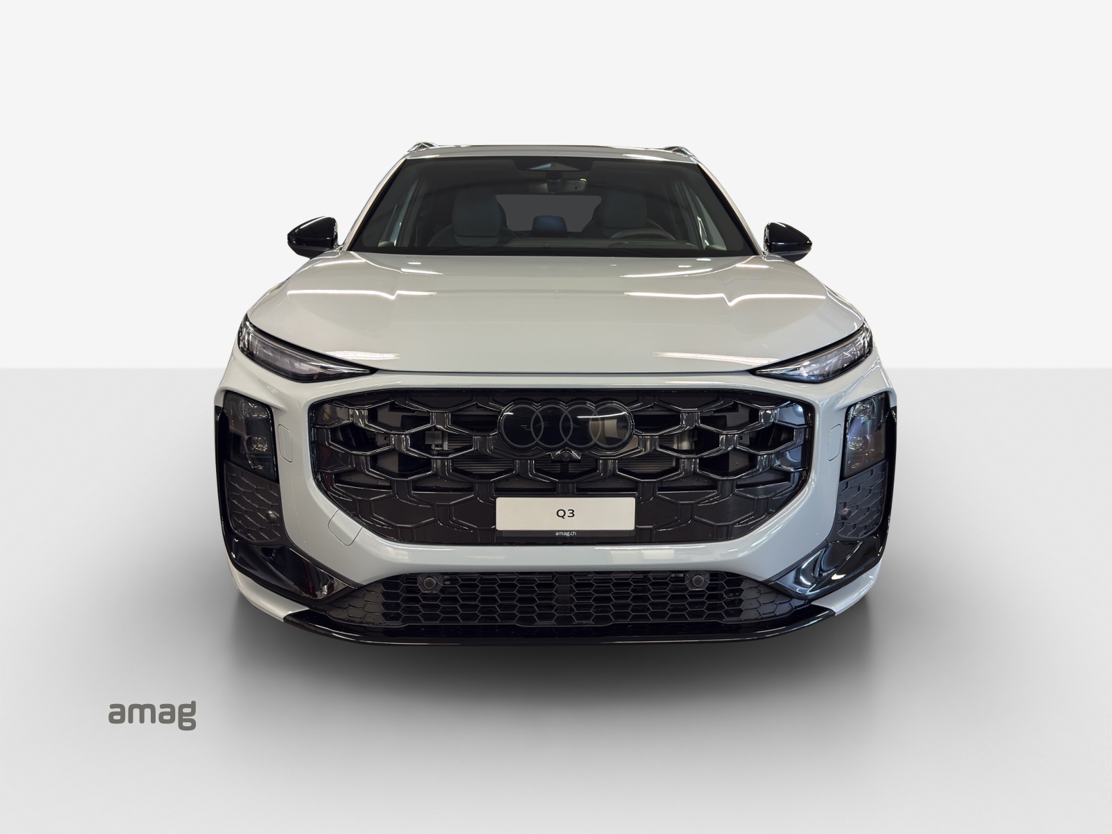 AUDI Q3 SUV TFSI quattro 195 kW S tronic-image-6