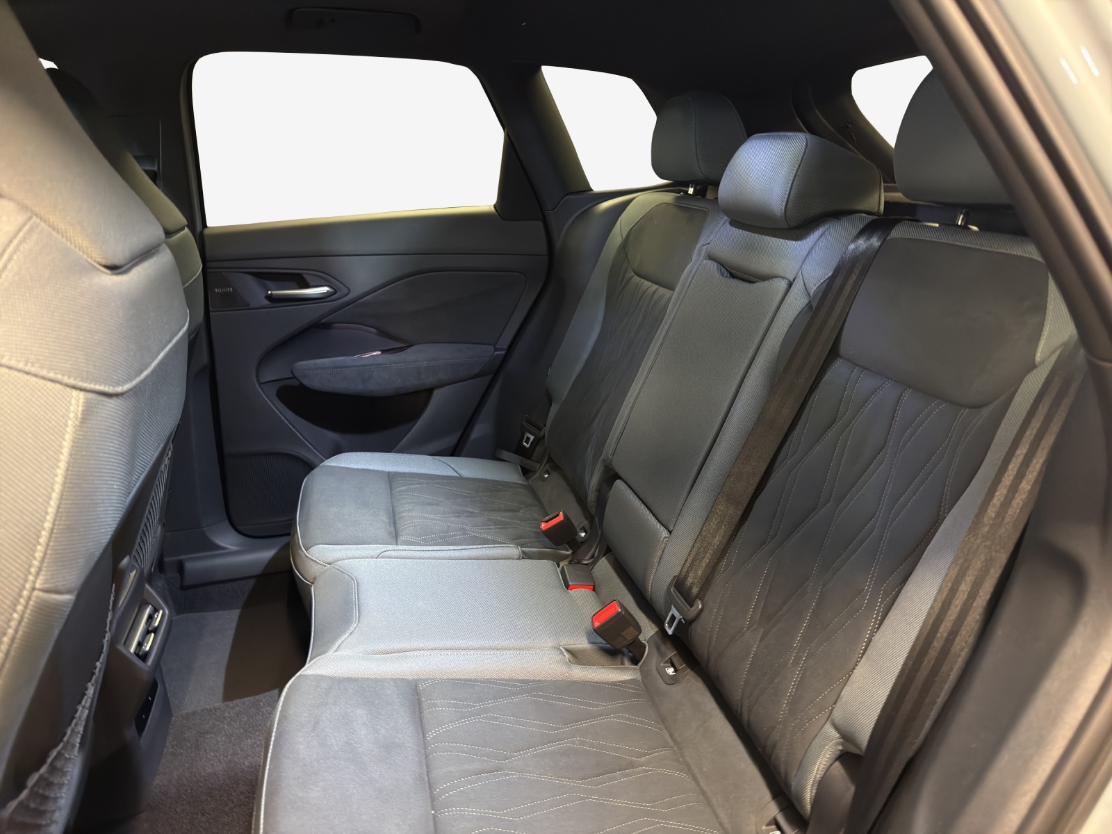 AUDI Q3 SUV TFSI quattro 195 kW S tronic-image-11