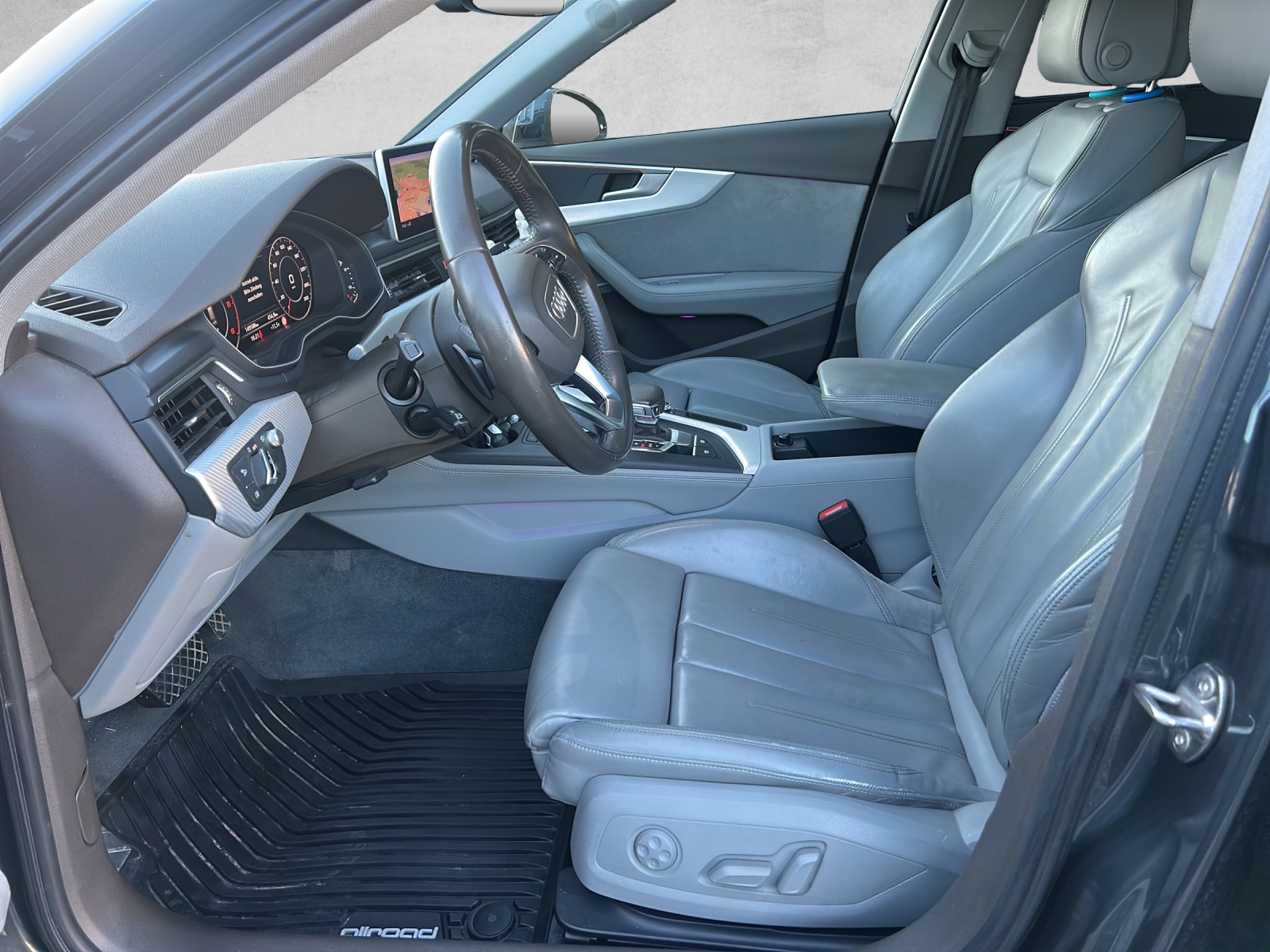 AUDI A4 allroad 3.0 TDI quattro S-tronic-image-8
