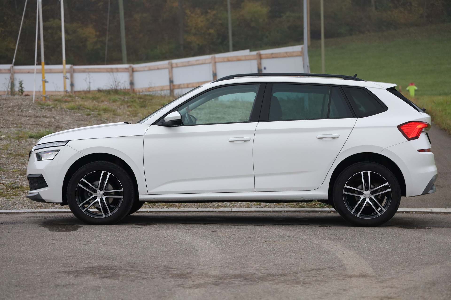 SKODA Kamiq 1.5 TSI ACT Ambition DSG-image-1