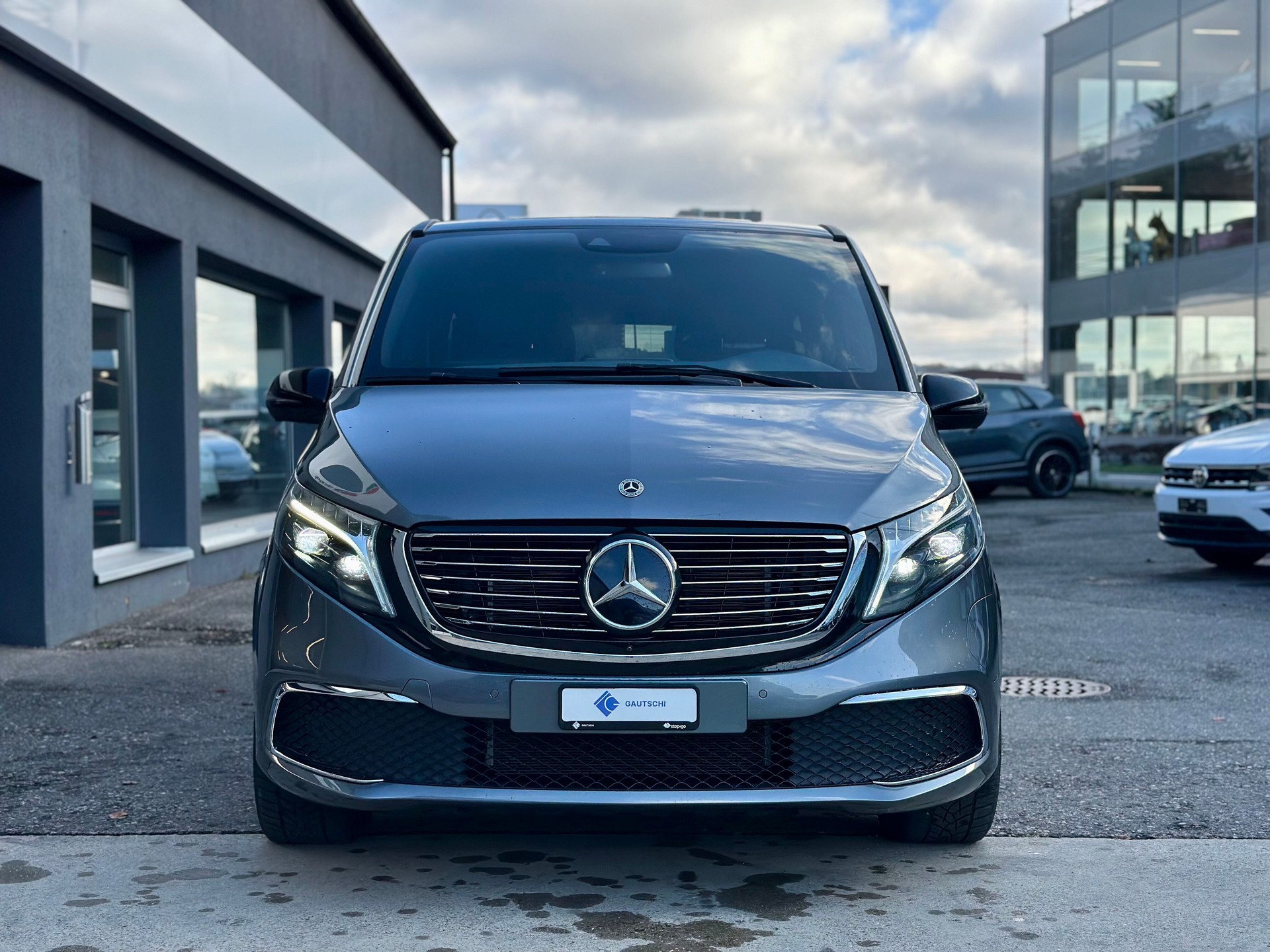 MERCEDES-BENZ EQV 300 Avantgarde lang-image-1
