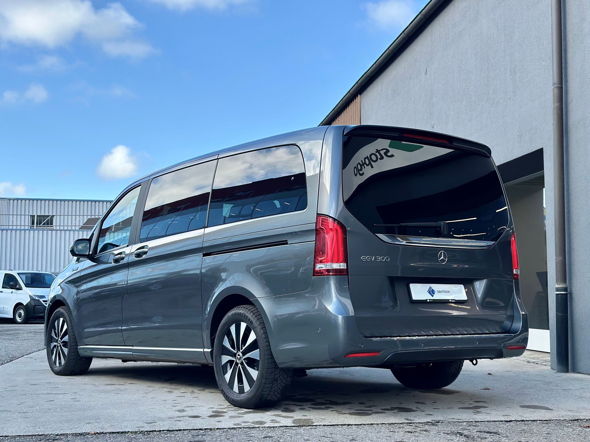 MERCEDES-BENZ EQV 300 Avantgarde lang-image-3