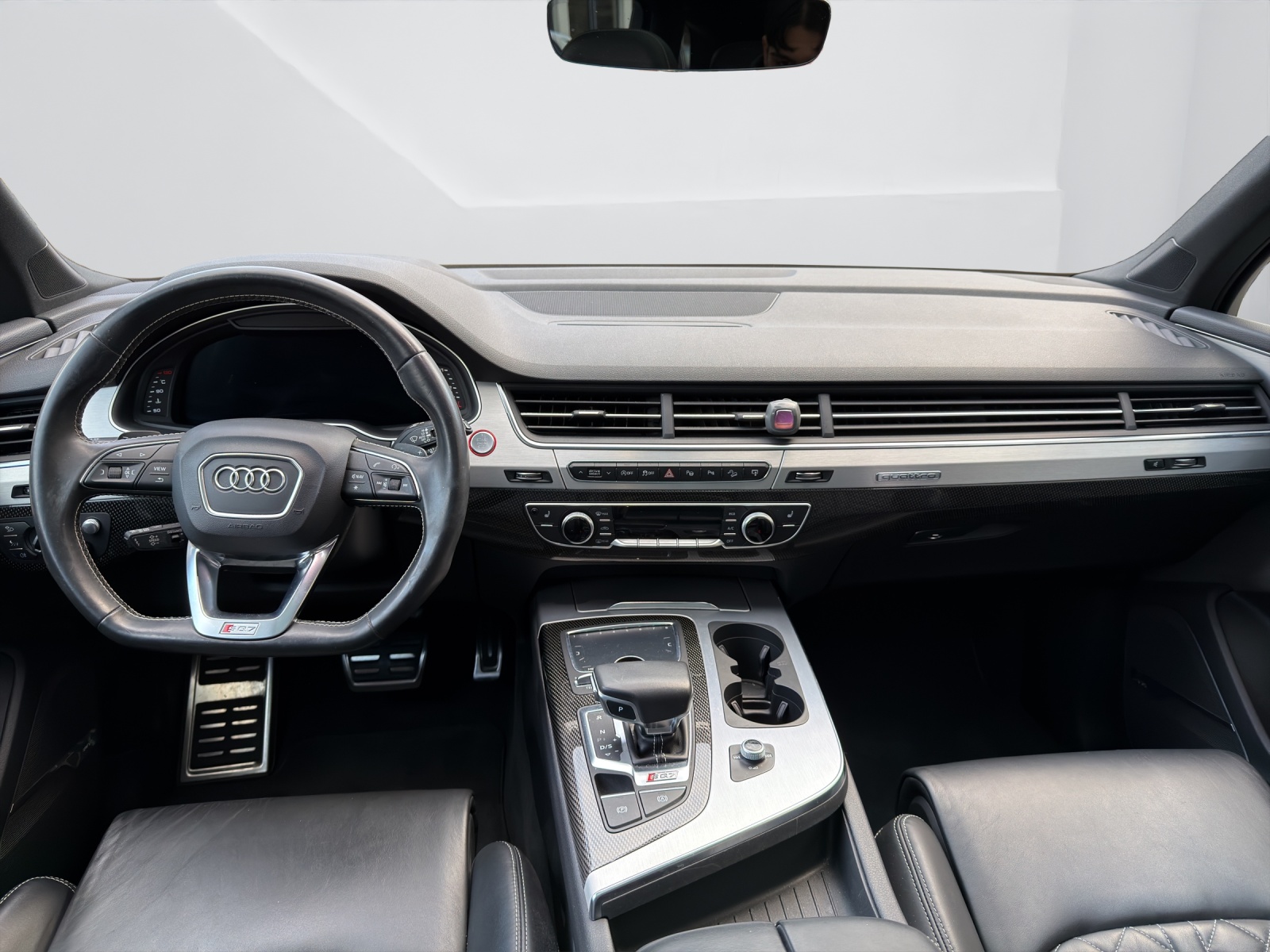 AUDI SQ7 4.0 V8 TDI quattro T-Tronic-image-15