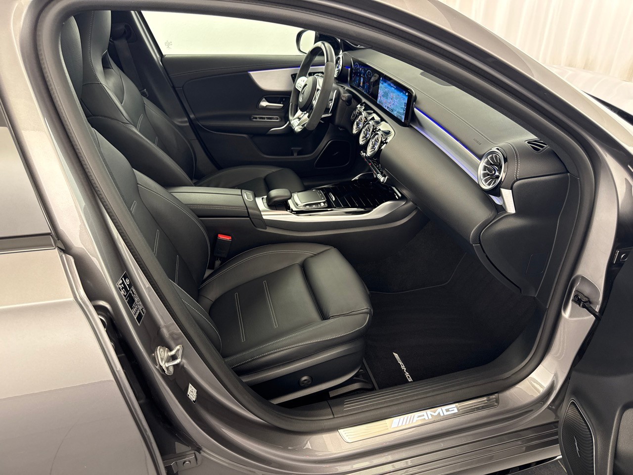 MERCEDES-BENZ A 45 S AMG 4Matic+-image-8
