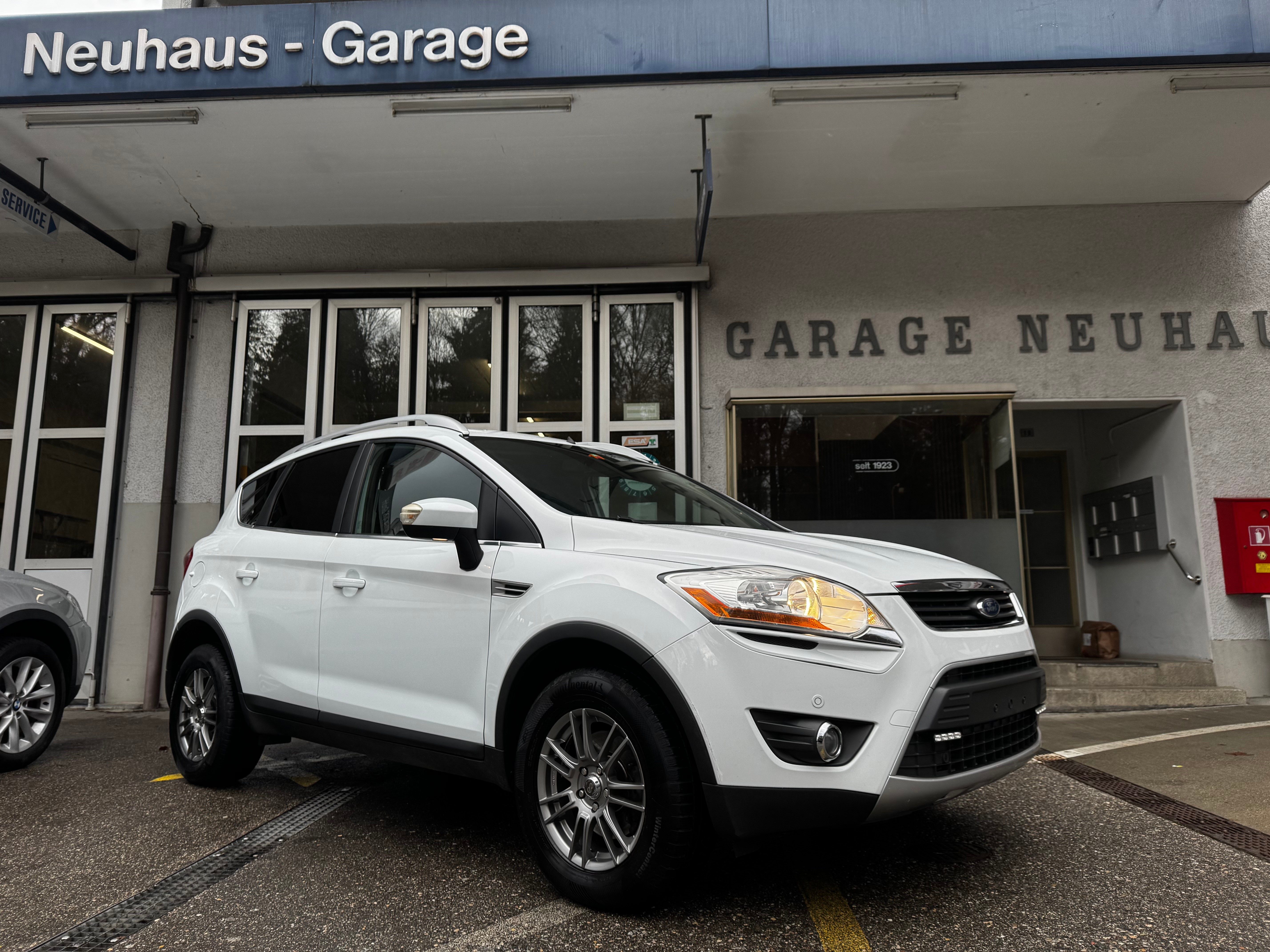 Car photo