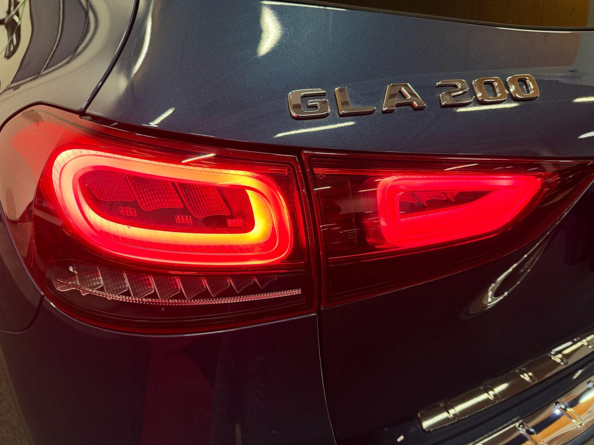 MERCEDES-BENZ GLA 200 Progressive-image-7