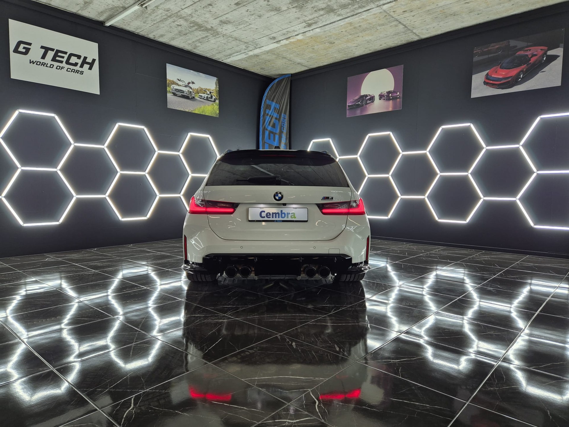 BMW M3 Touring xDrive Competition M-image-10