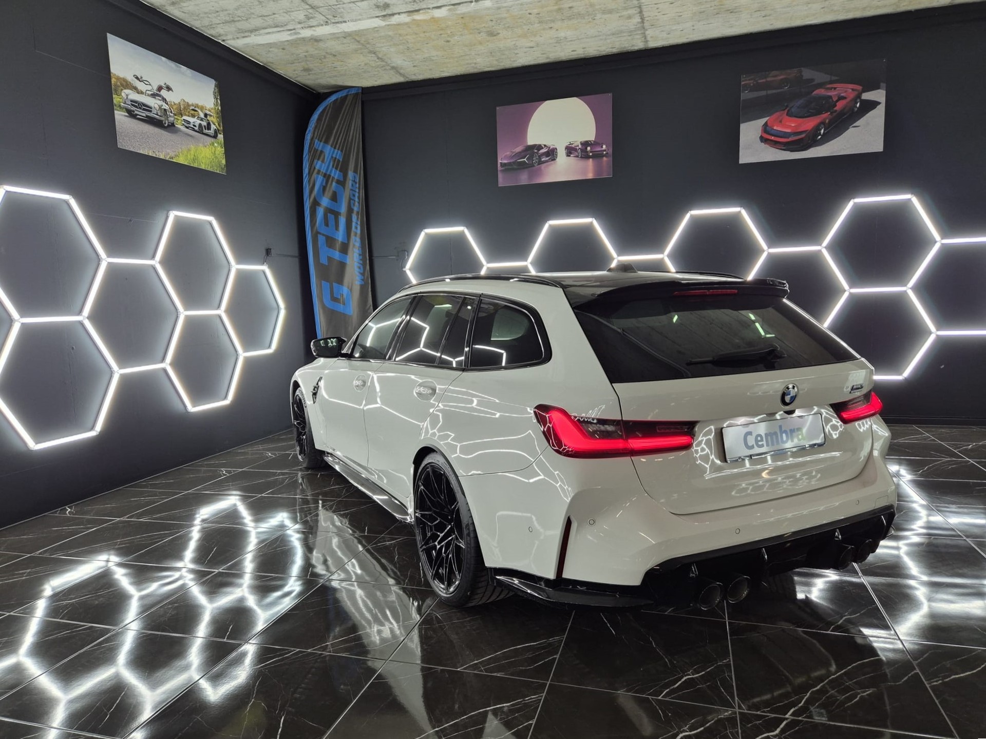 BMW M3 Touring xDrive Competition M-image-11