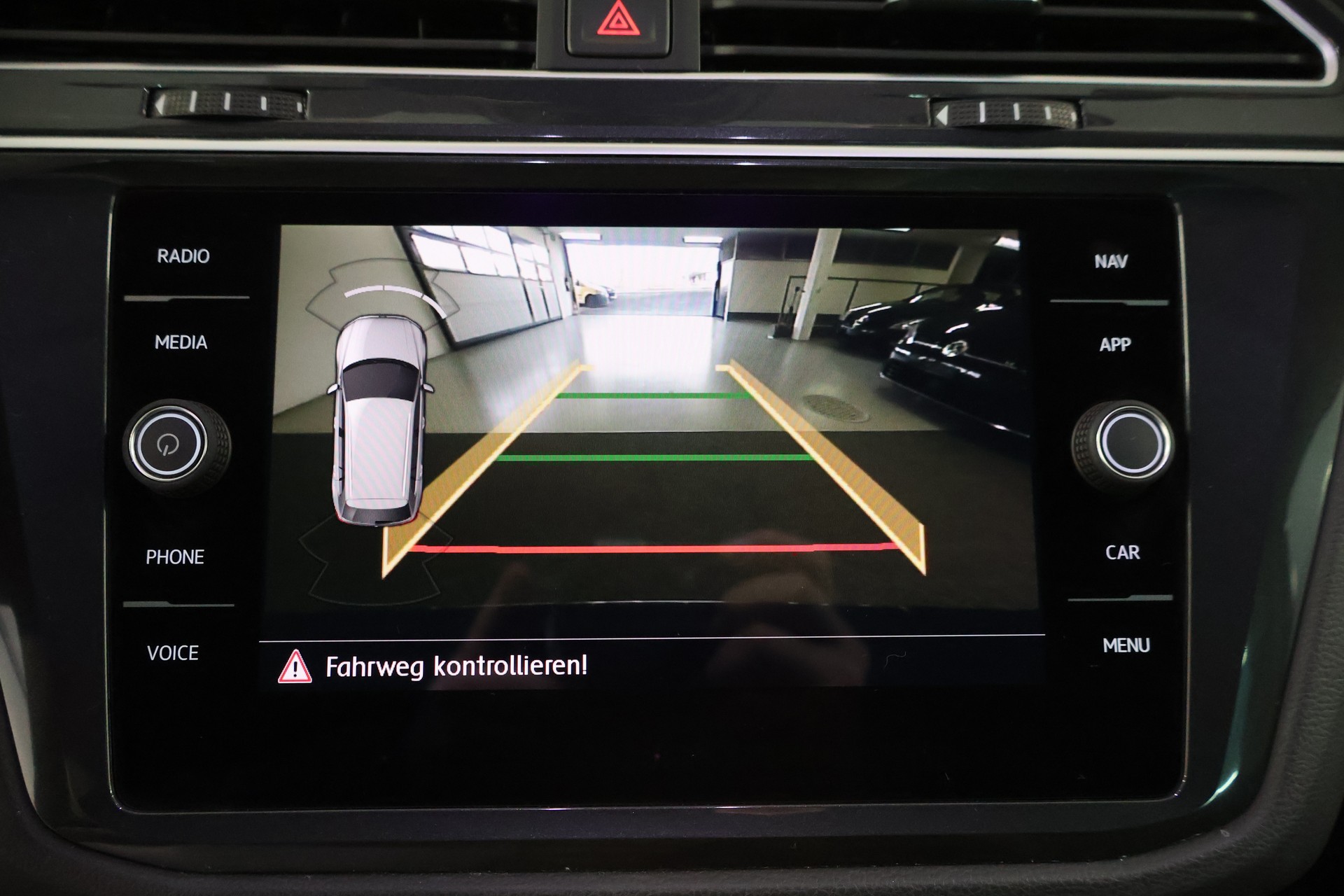 VW Tiguan 1.4TSI Comfortline 4Motion DSG-image-24
