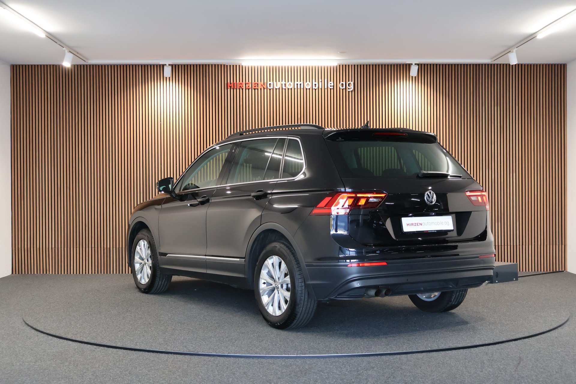 VW Tiguan 1.4TSI Comfortline 4Motion DSG-image-2
