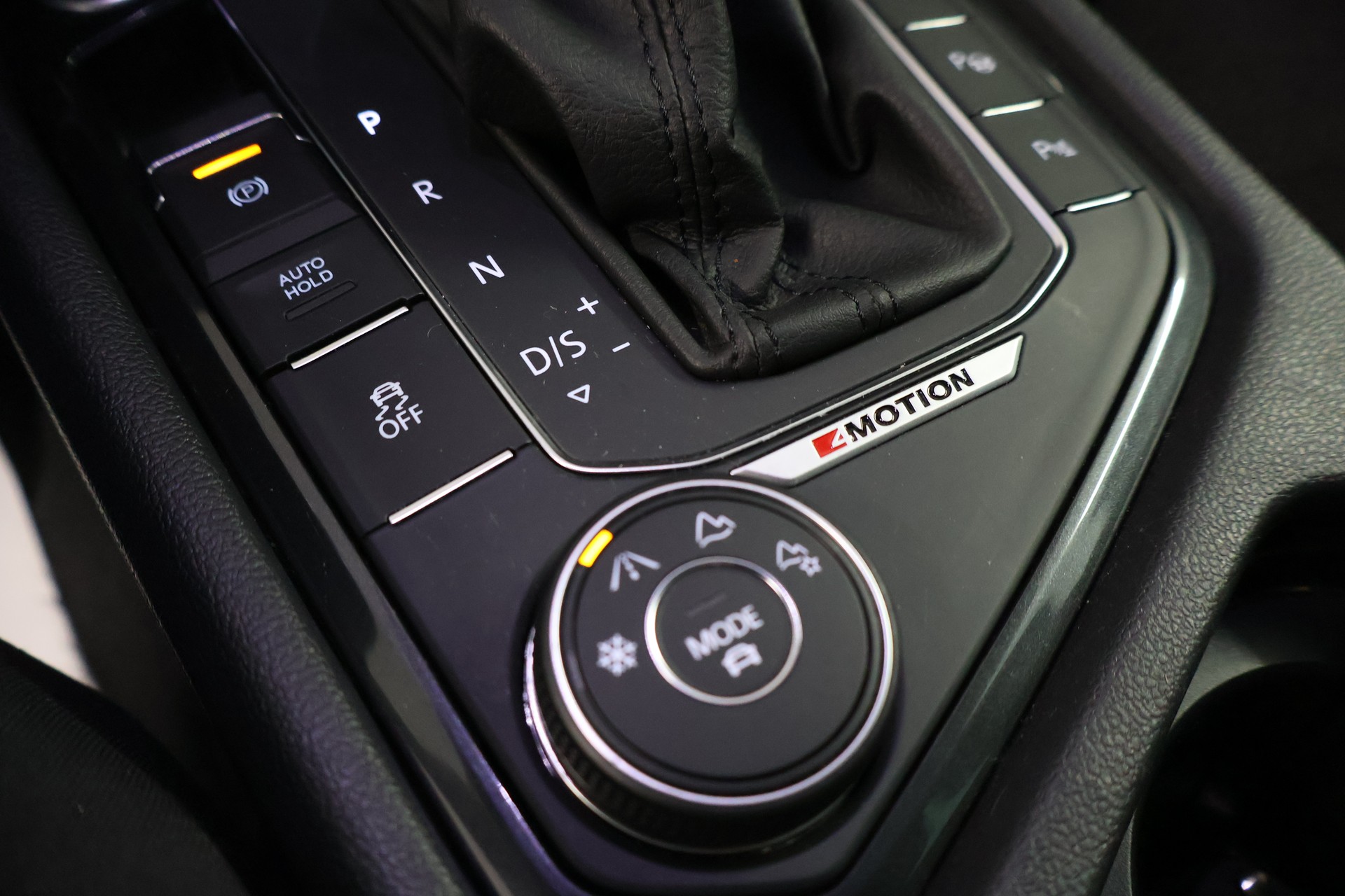 VW Tiguan 1.4TSI Comfortline 4Motion DSG-image-28