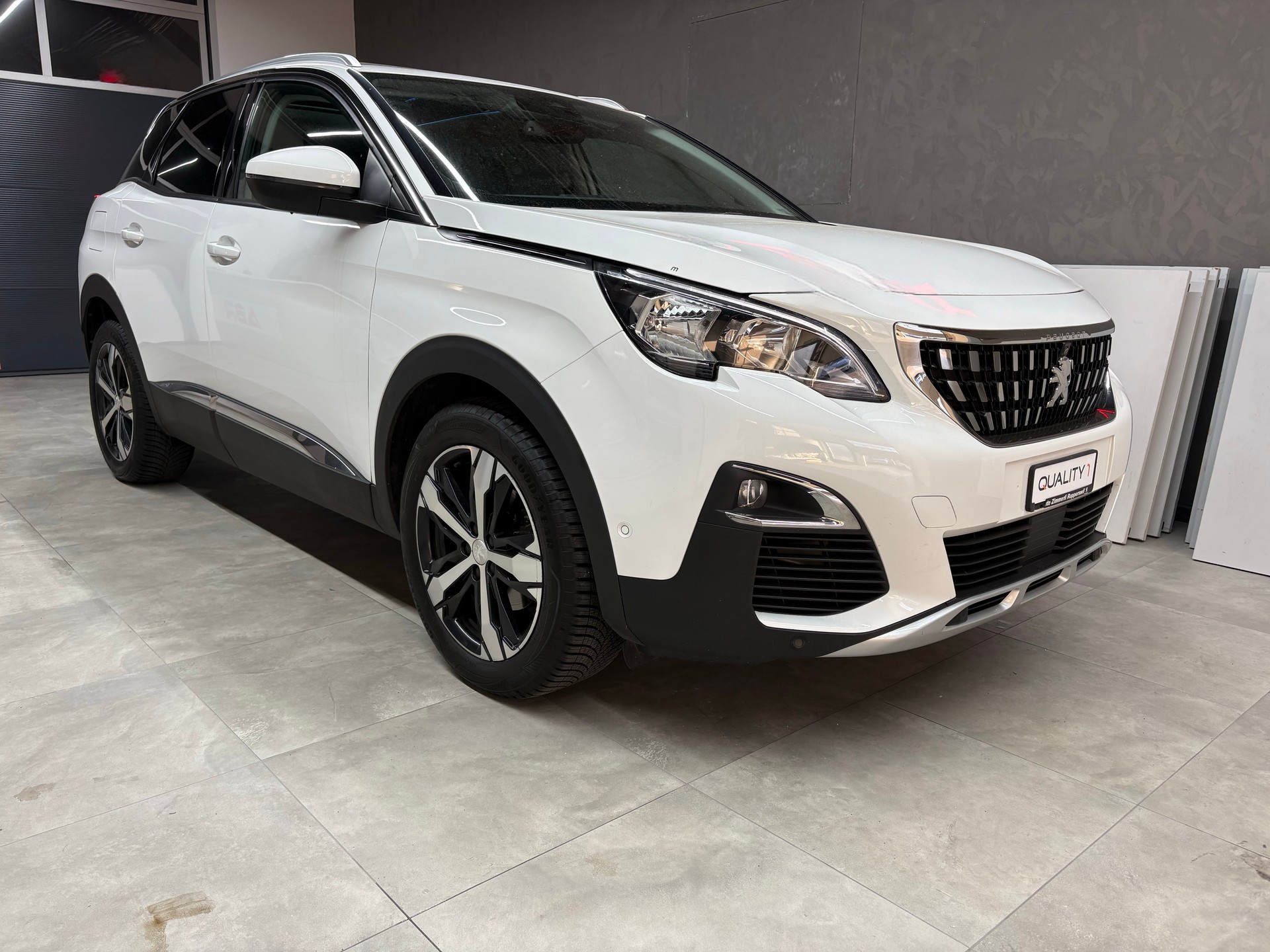 PEUGEOT 3008 1.6 THP Allure EAT-image-1