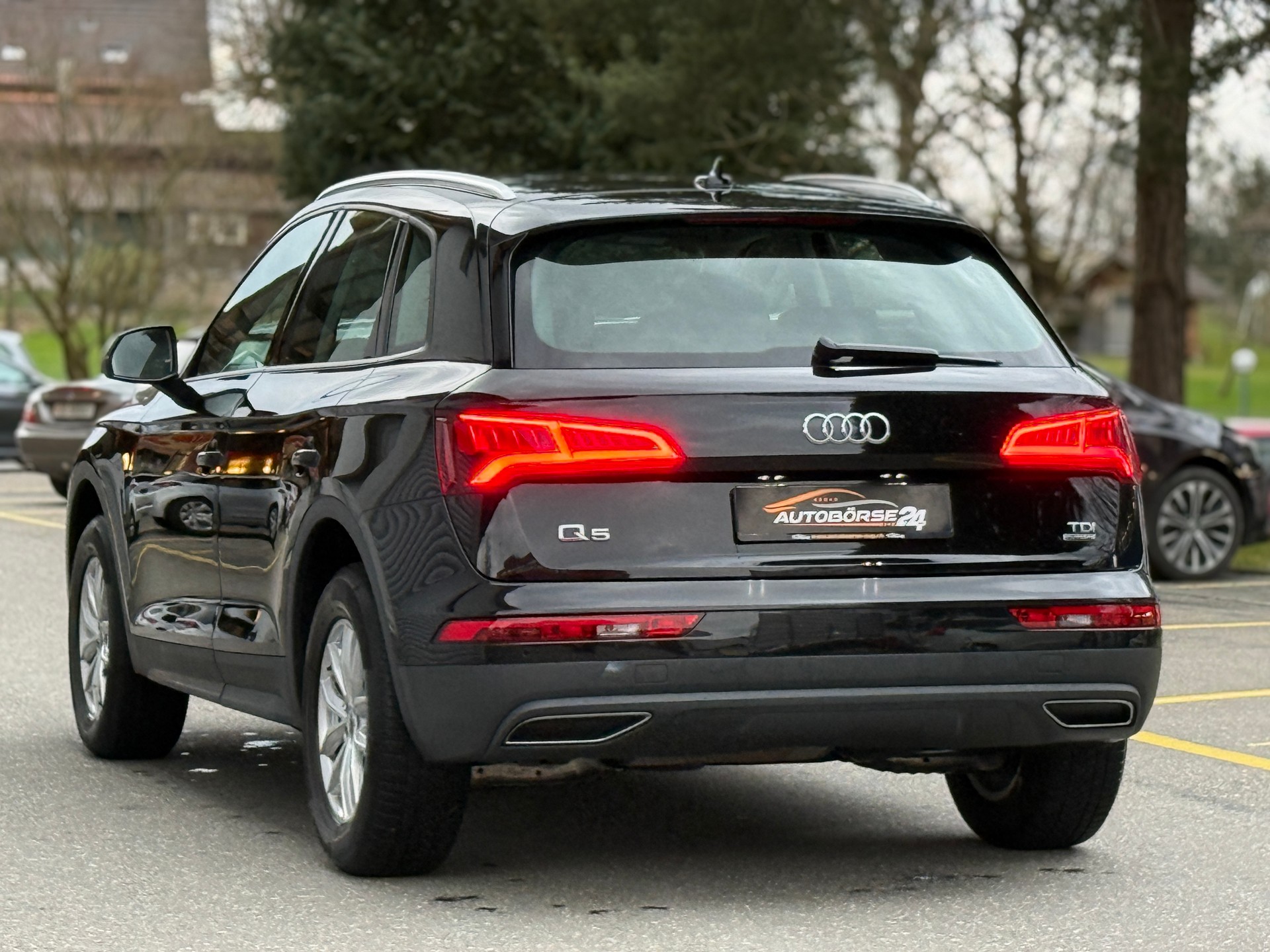 AUDI Q5 2.0 TDI 190 quattro S-Tronic-image-3