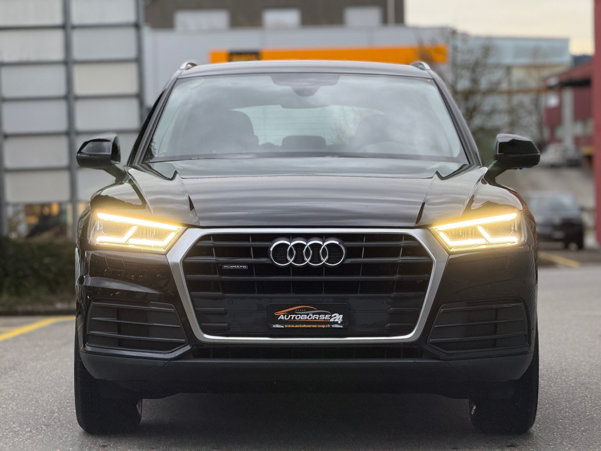 AUDI Q5 2.0 TDI 190 quattro S-Tronic-image-2