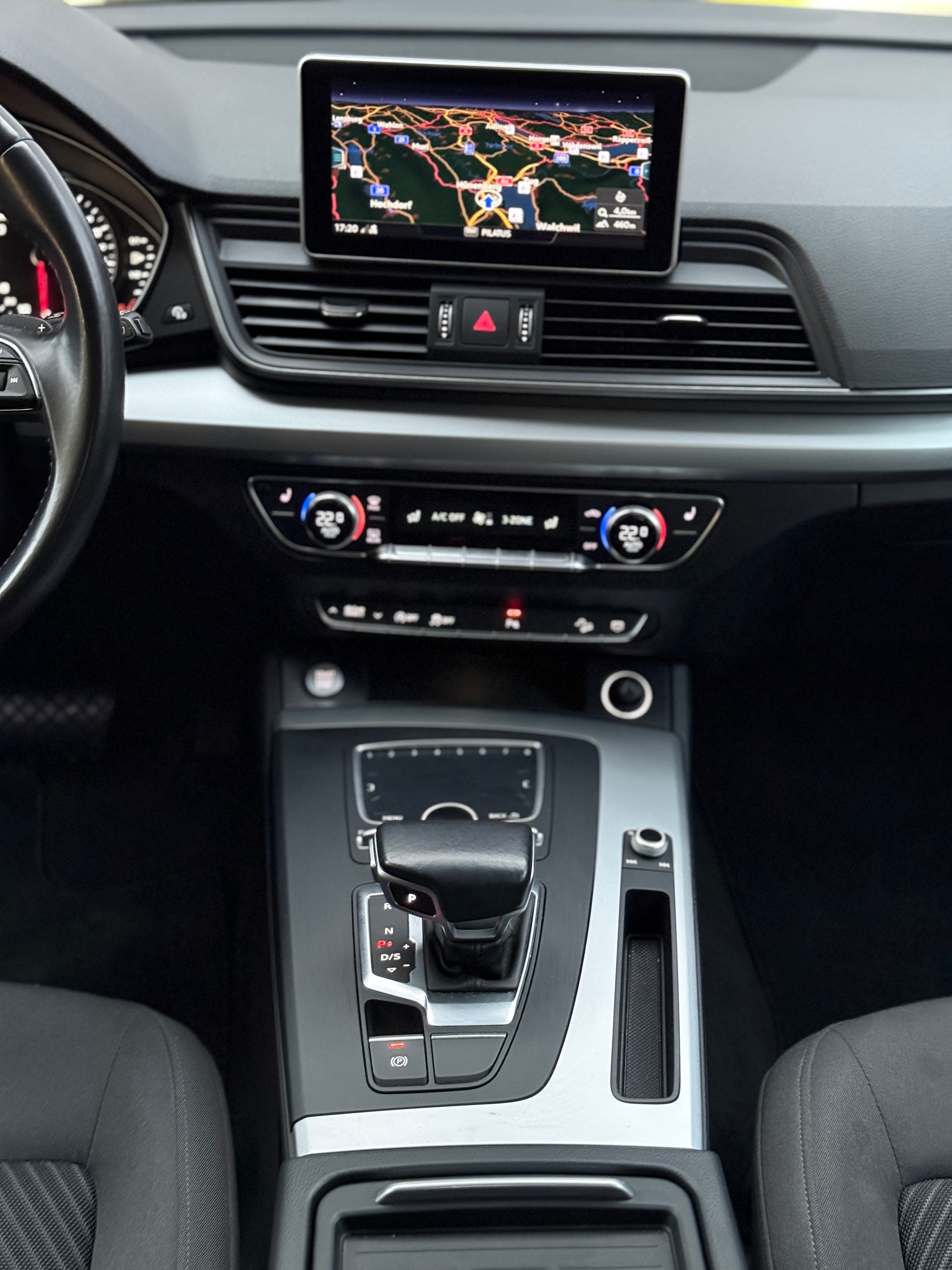 AUDI Q5 2.0 TDI 190 quattro S-Tronic-image-11