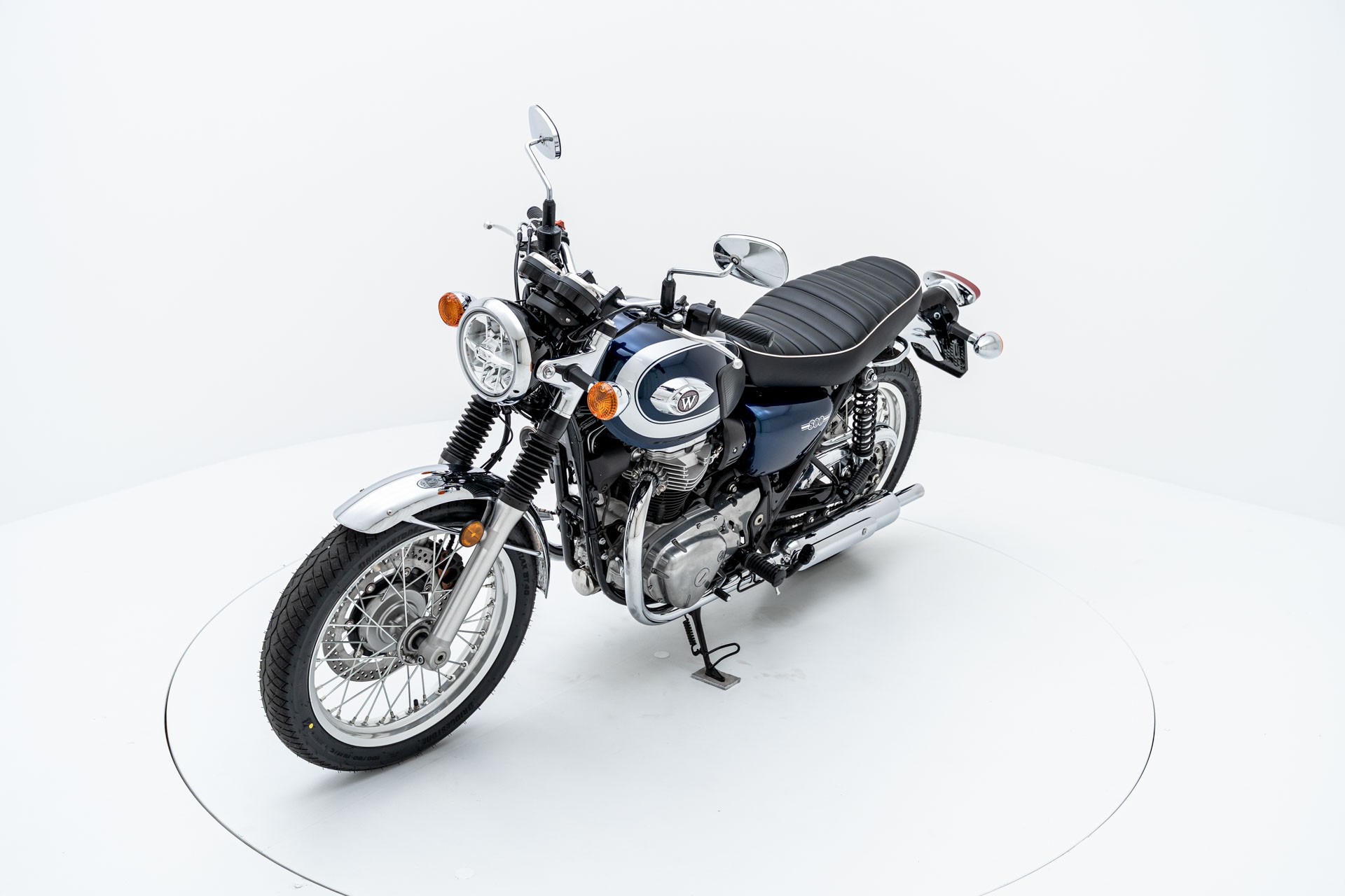 KAWASAKI W 800-showroom-element-2