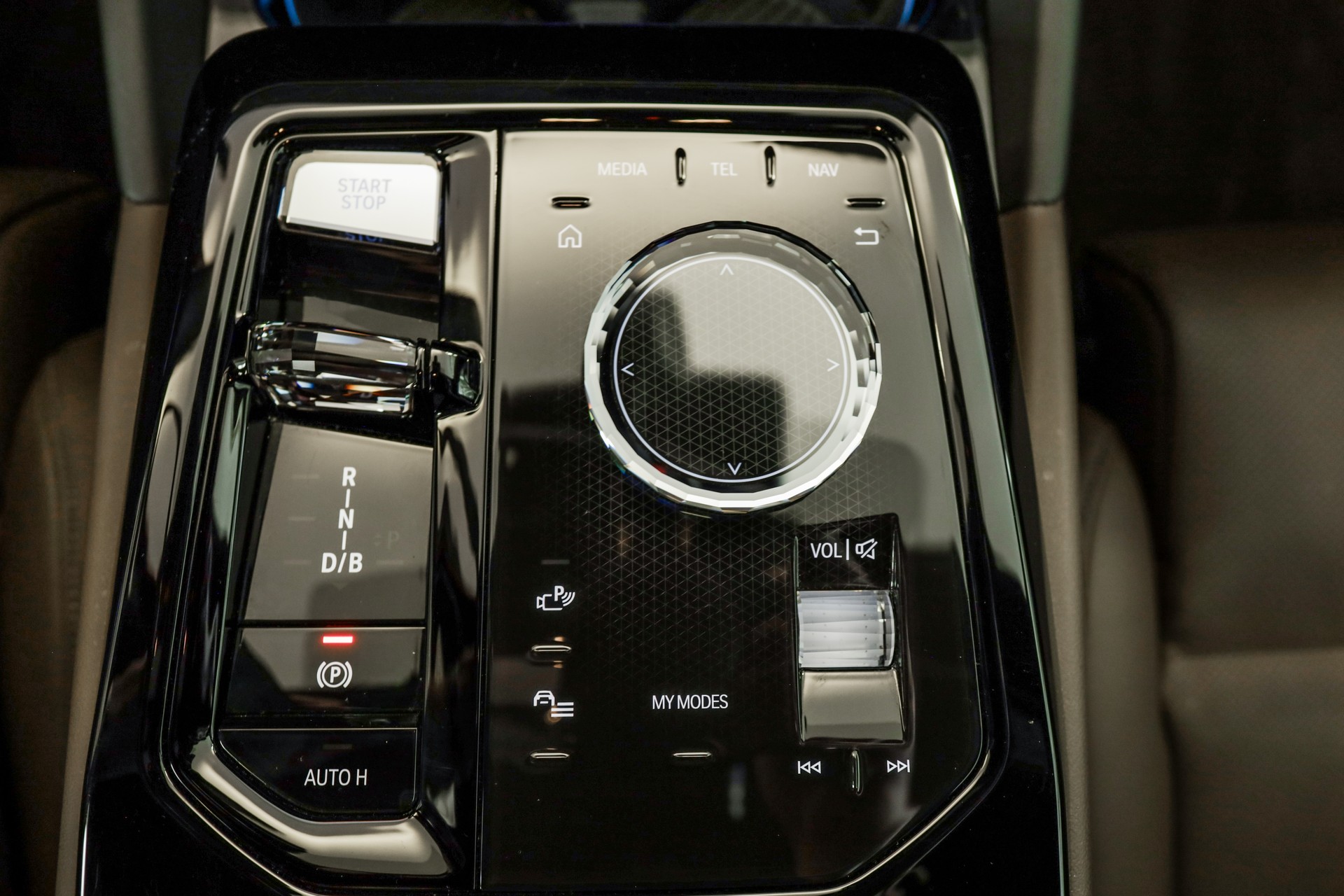 BMW i5 M60 Touring M Sport Pro-image-18