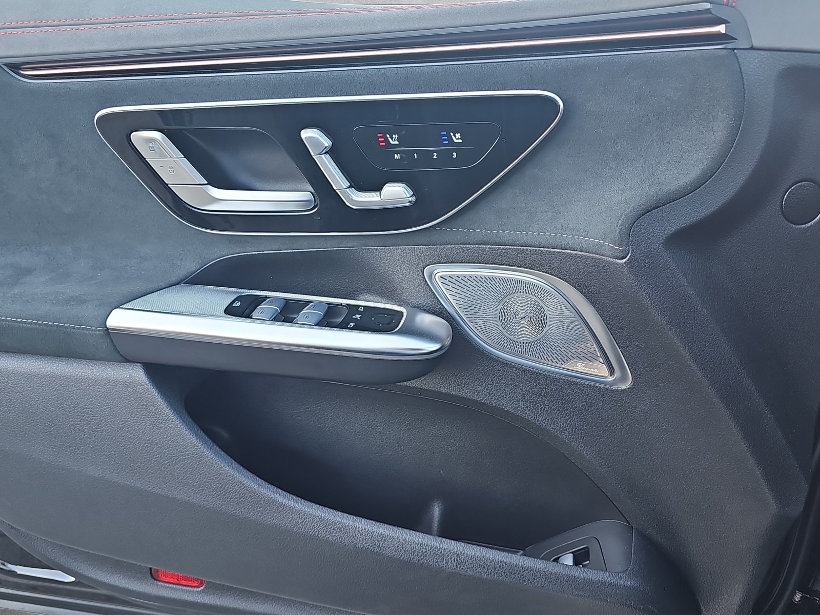 MERCEDES-BENZ EQE 350 4 Matic Executive Edition-image-13