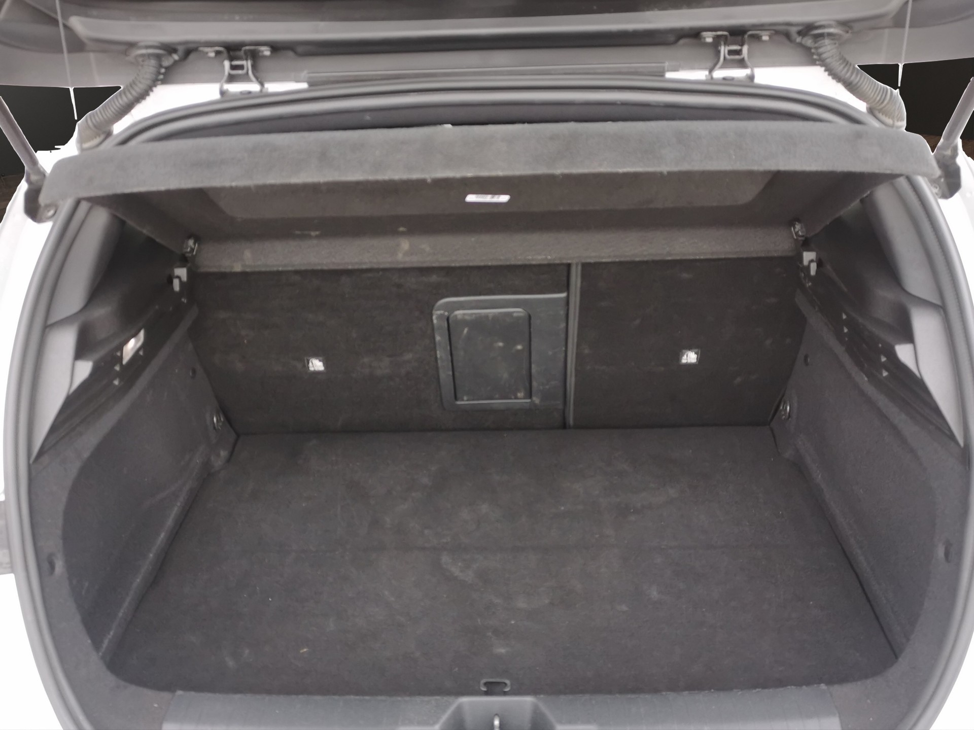 OPEL Astra 1.6 PHEV Turbo Swiss Plus A-image-8