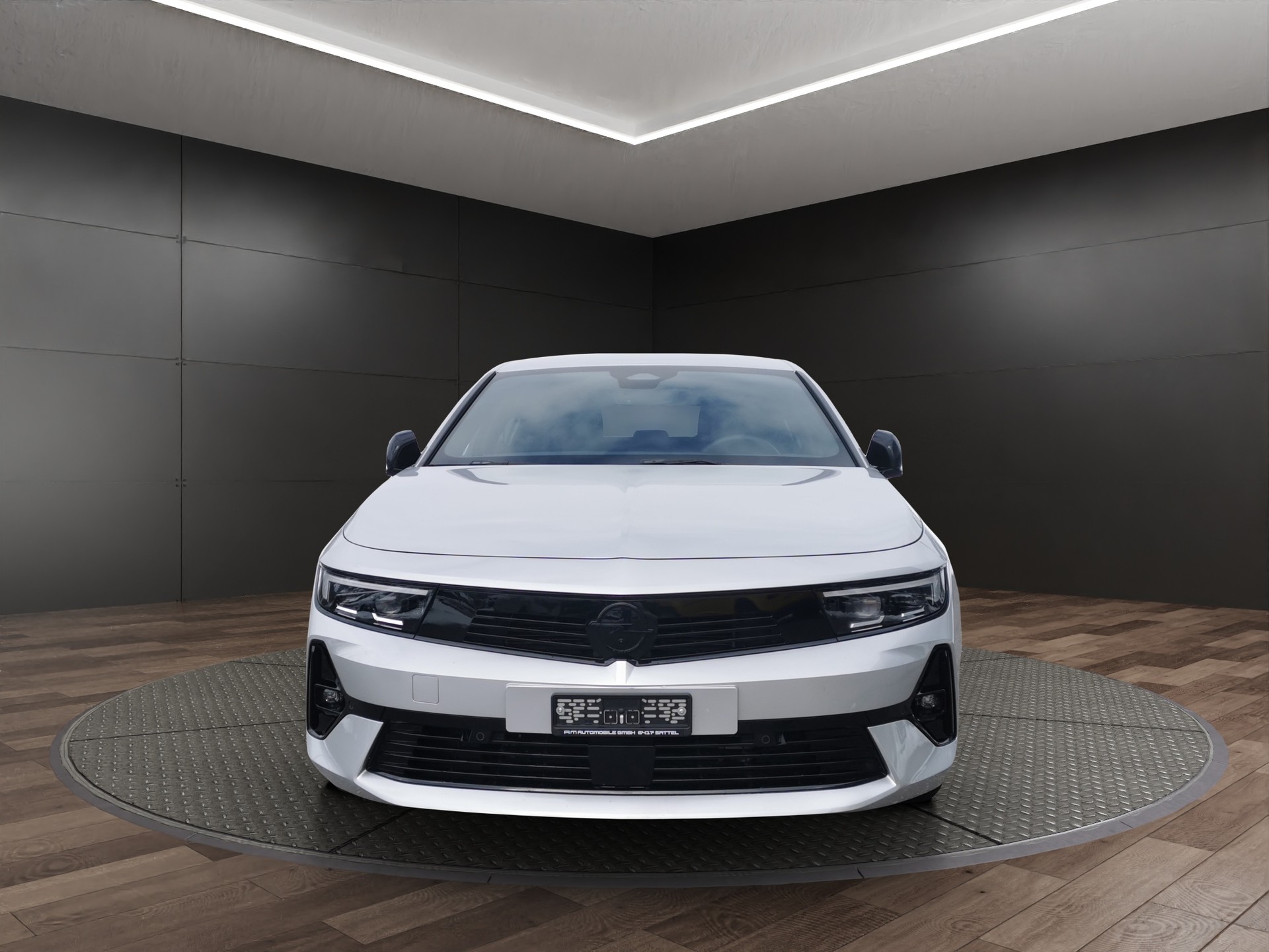 OPEL Astra 1.6 PHEV Turbo Swiss Plus A-image-2