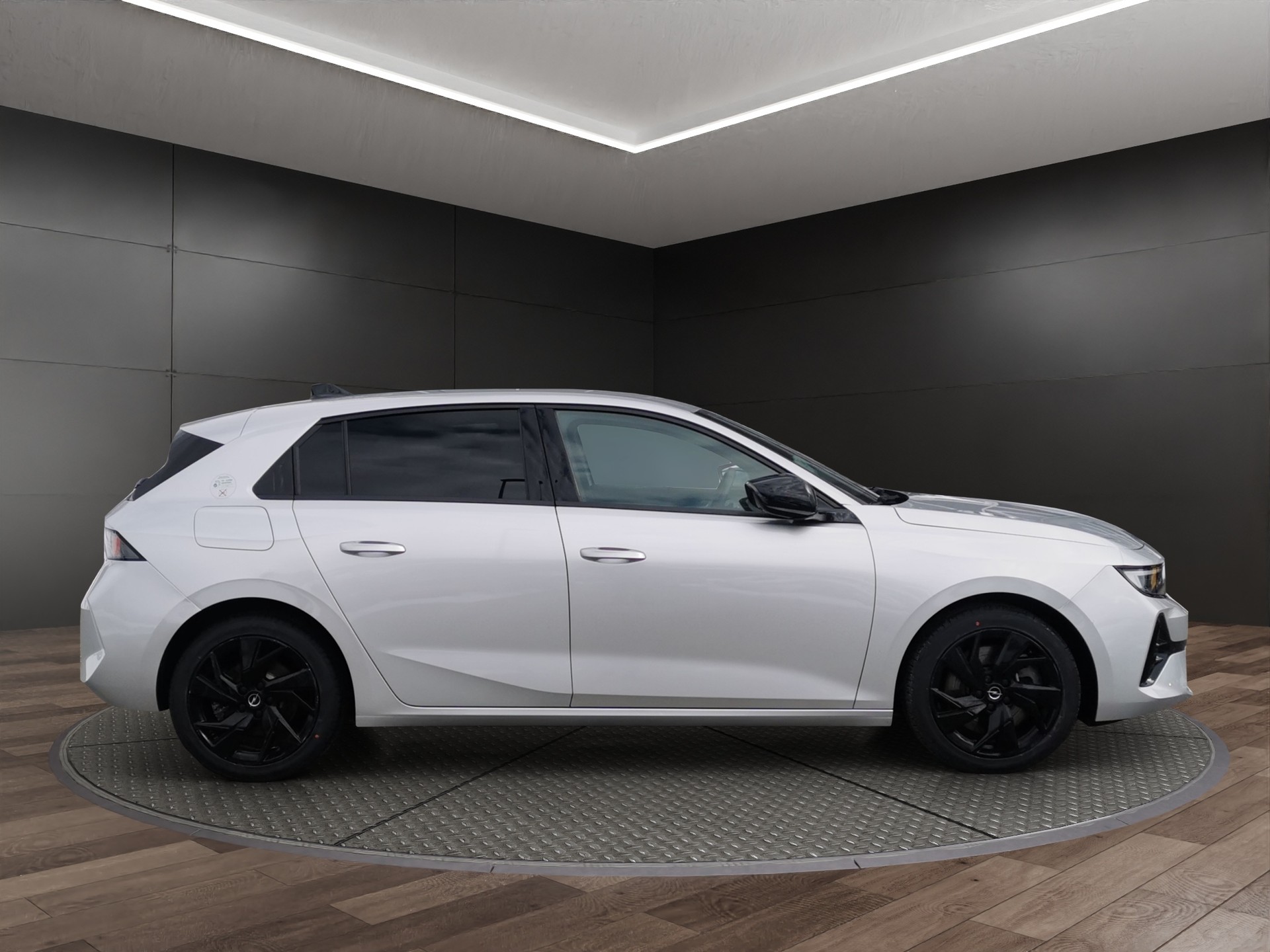 OPEL Astra 1.6 PHEV Turbo Swiss Plus A-image-4