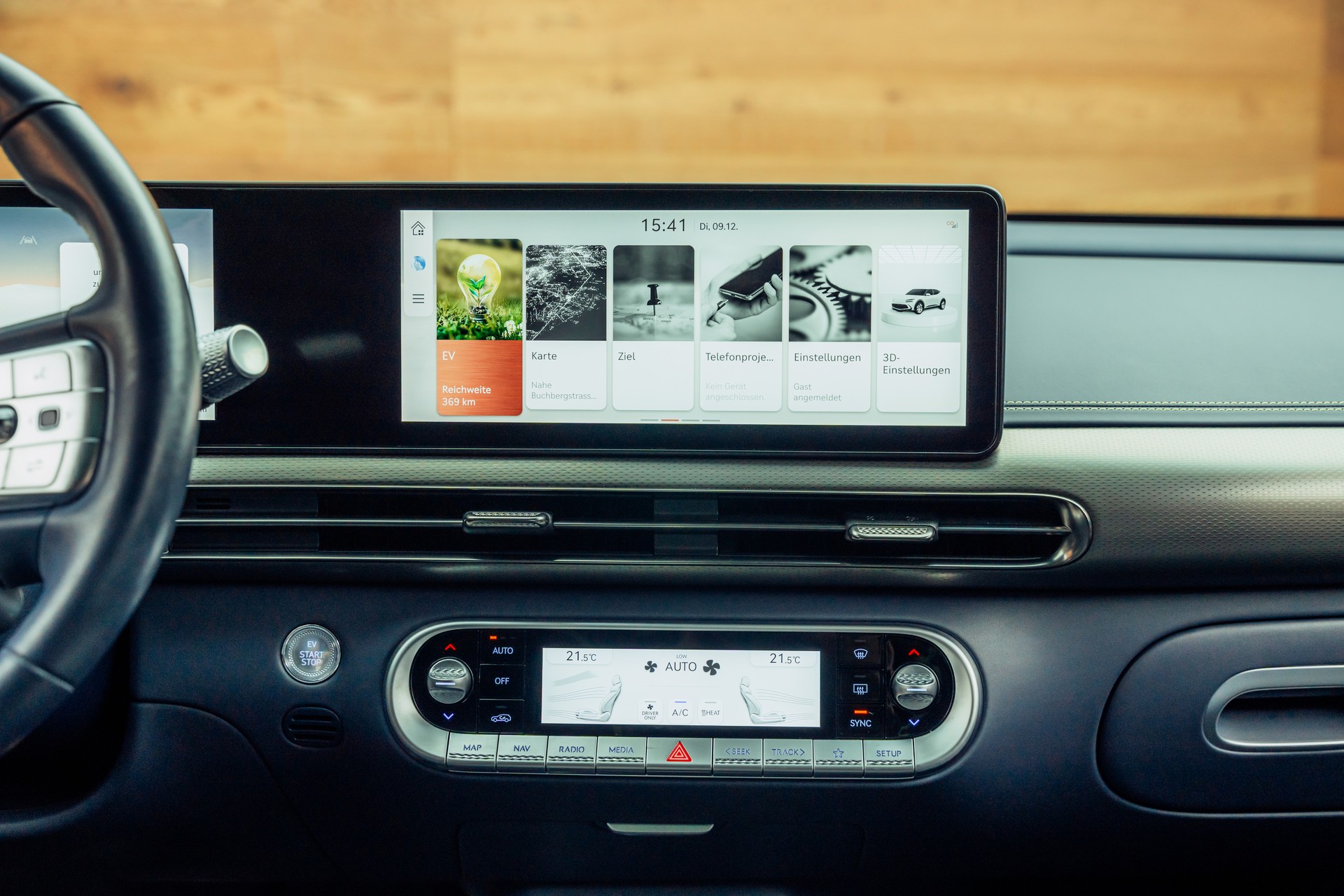 GENESIS GV60 77.4 kWh Sport Plus AWD-image-14