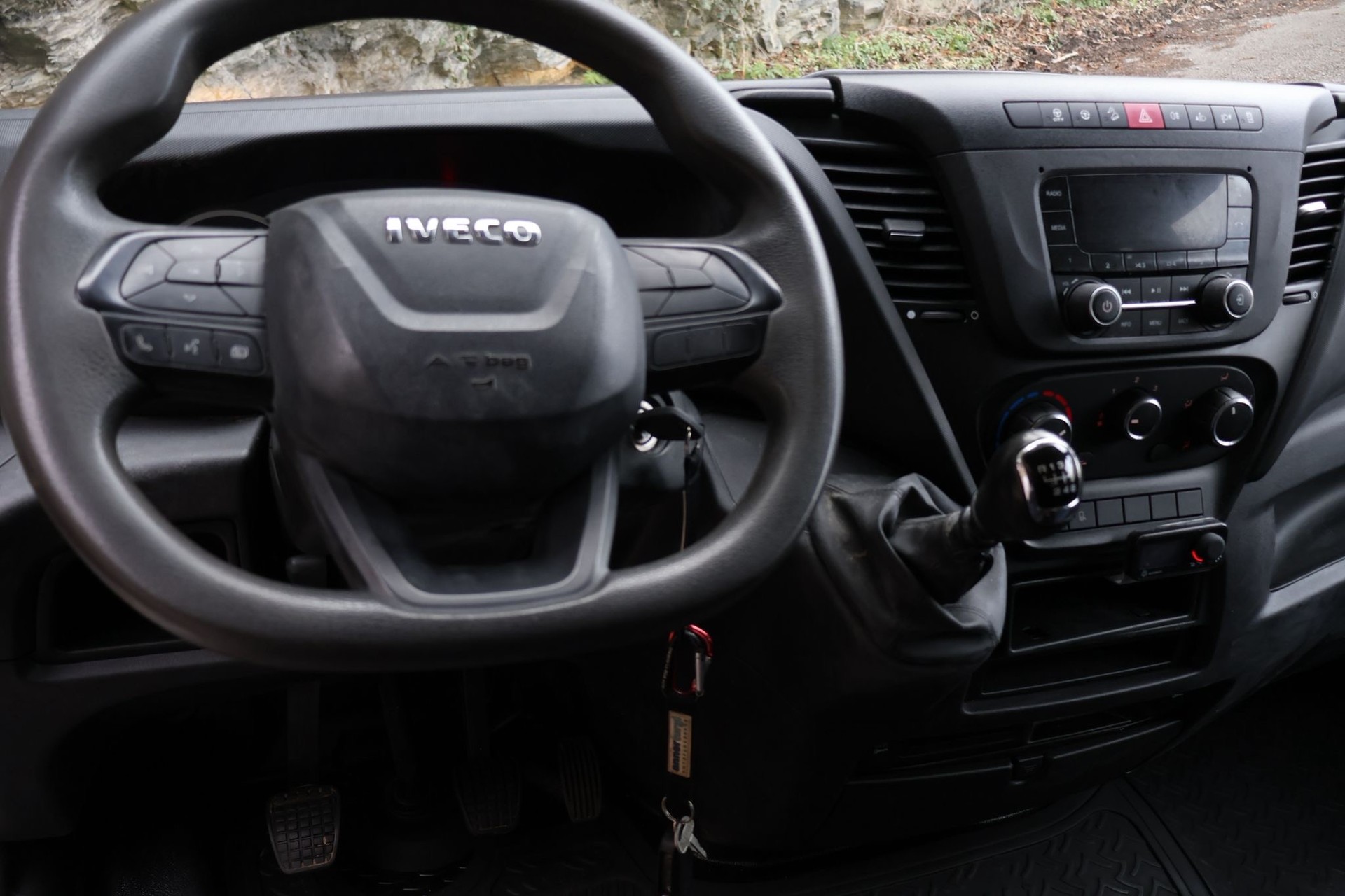 IVECO 35 S 16 D-image-8