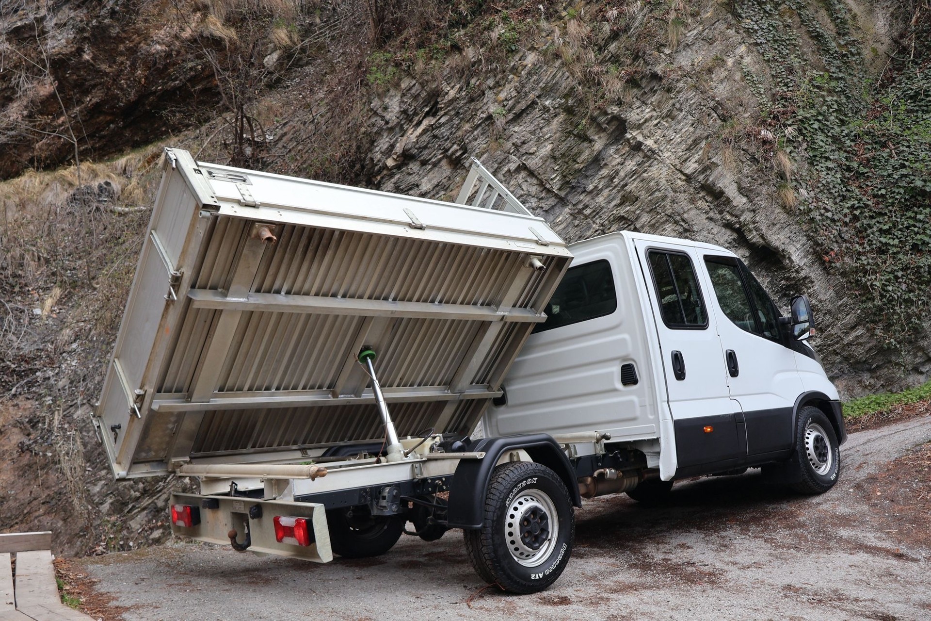 IVECO 35 S 16 D-image-4