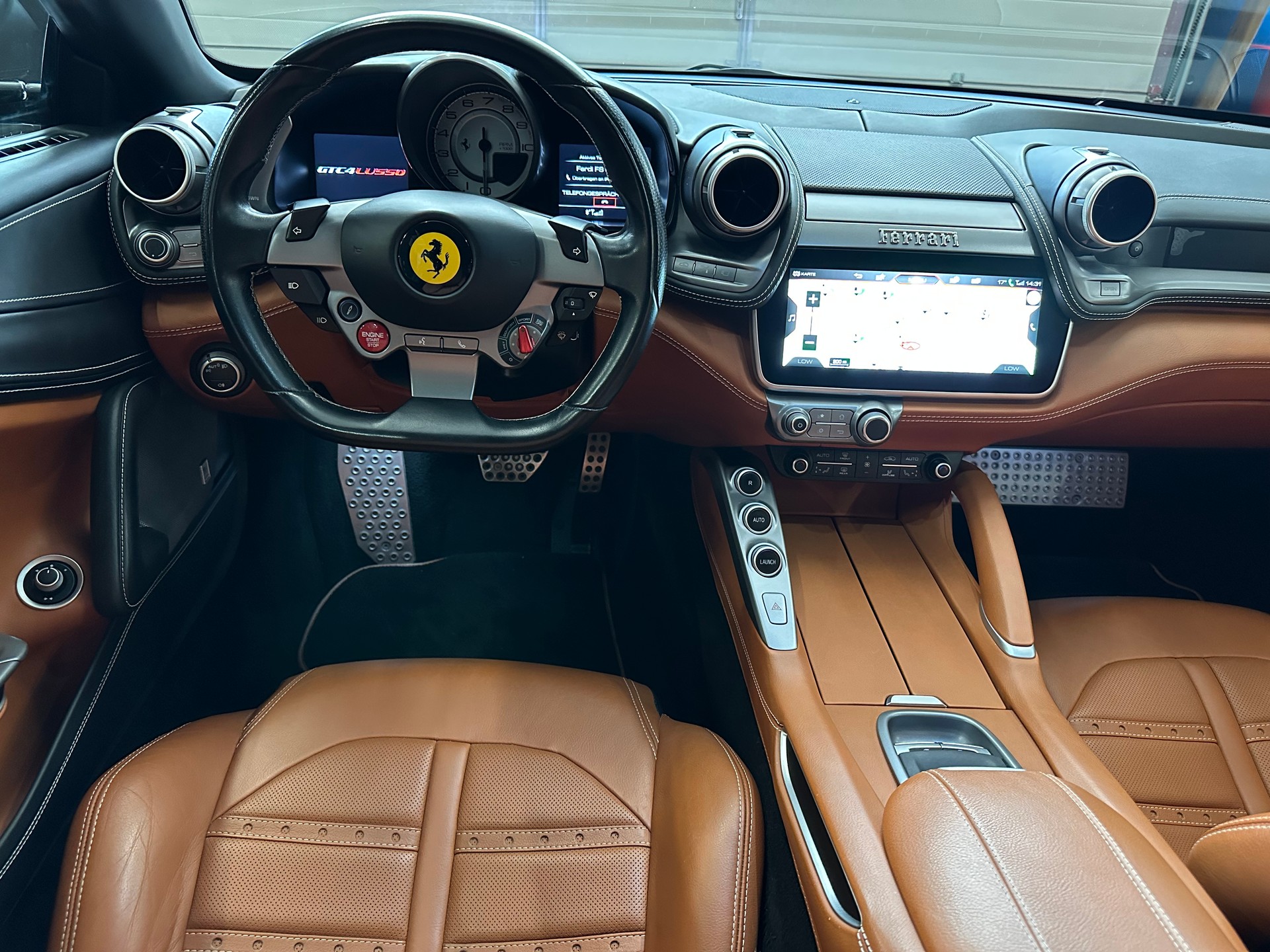 FERRARI GTC 4 Lusso-image-9