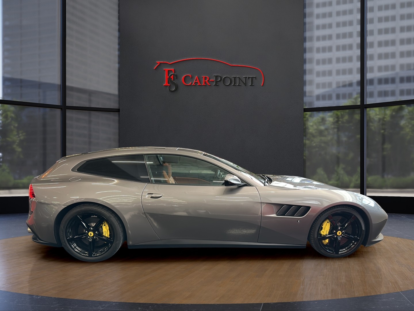 FERRARI GTC 4 Lusso-image-5