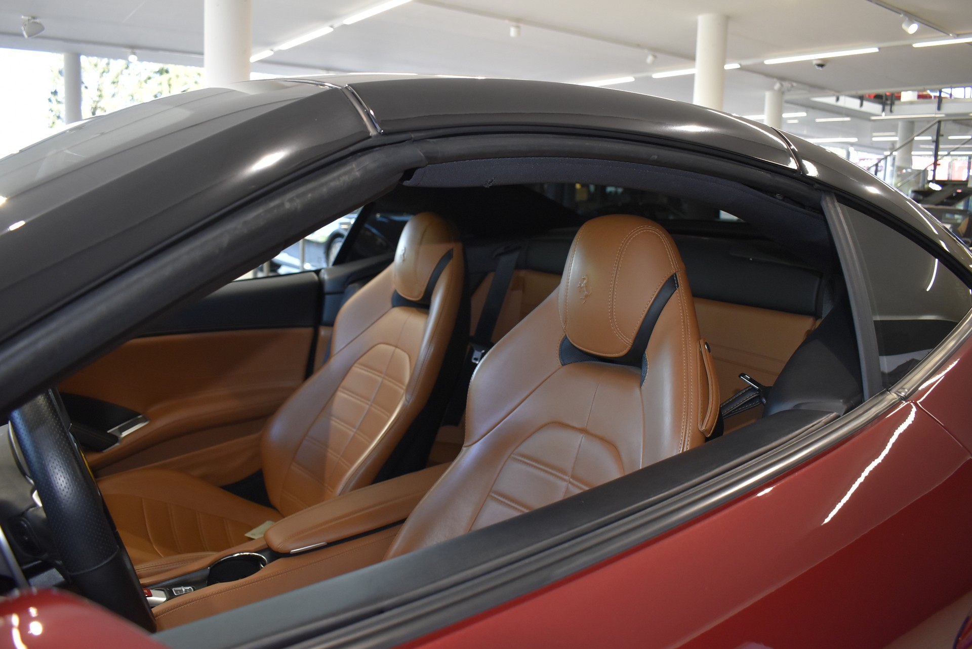 FERRARI California 3.9 V8 T-image-23