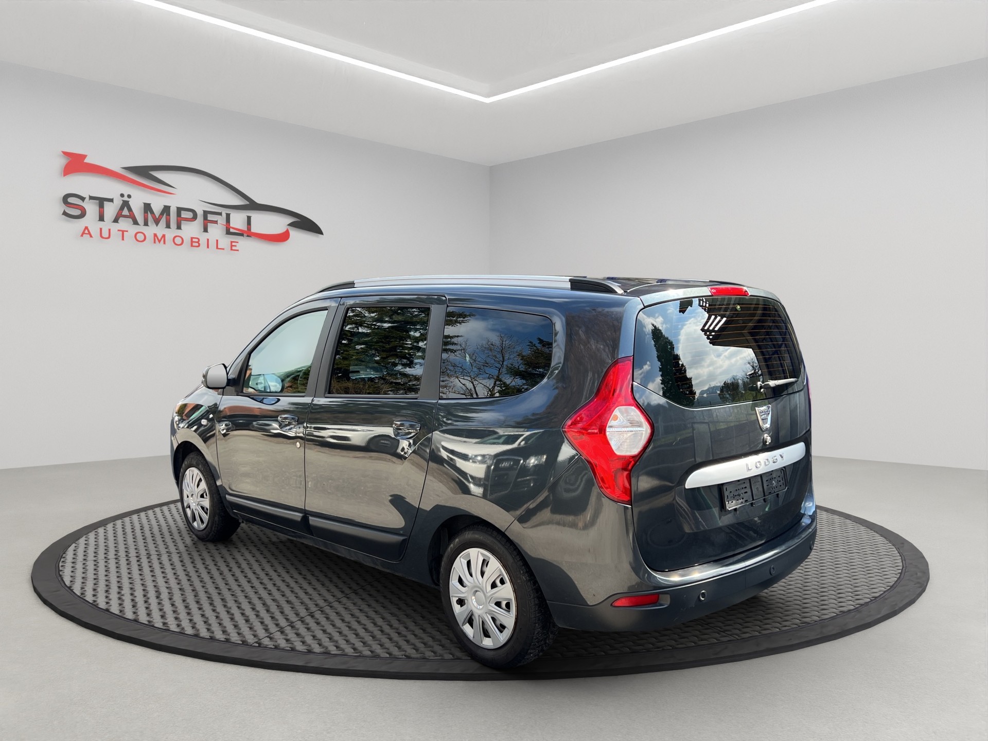 DACIA Lodgy 1.2 Turbo Supreme-image-2