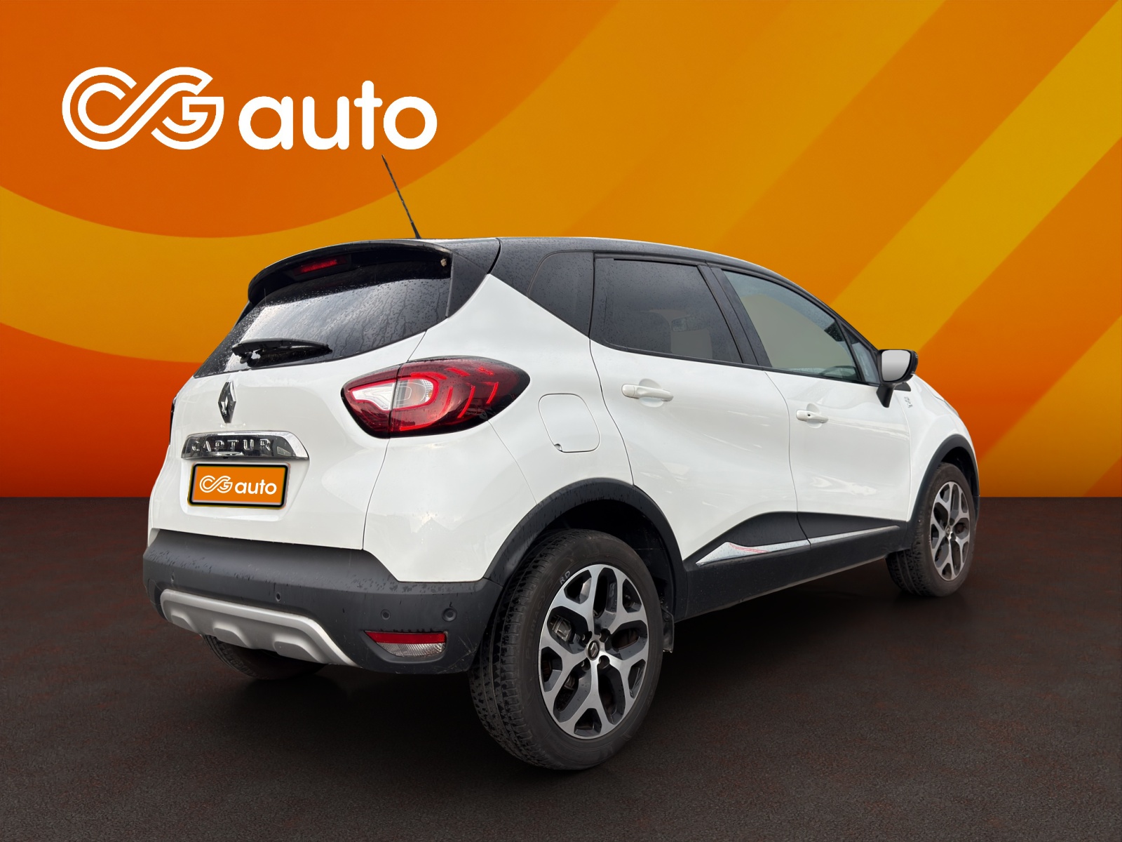 RENAULT Captur 1.2 T 16V 90th Anniversary EDC-image-6