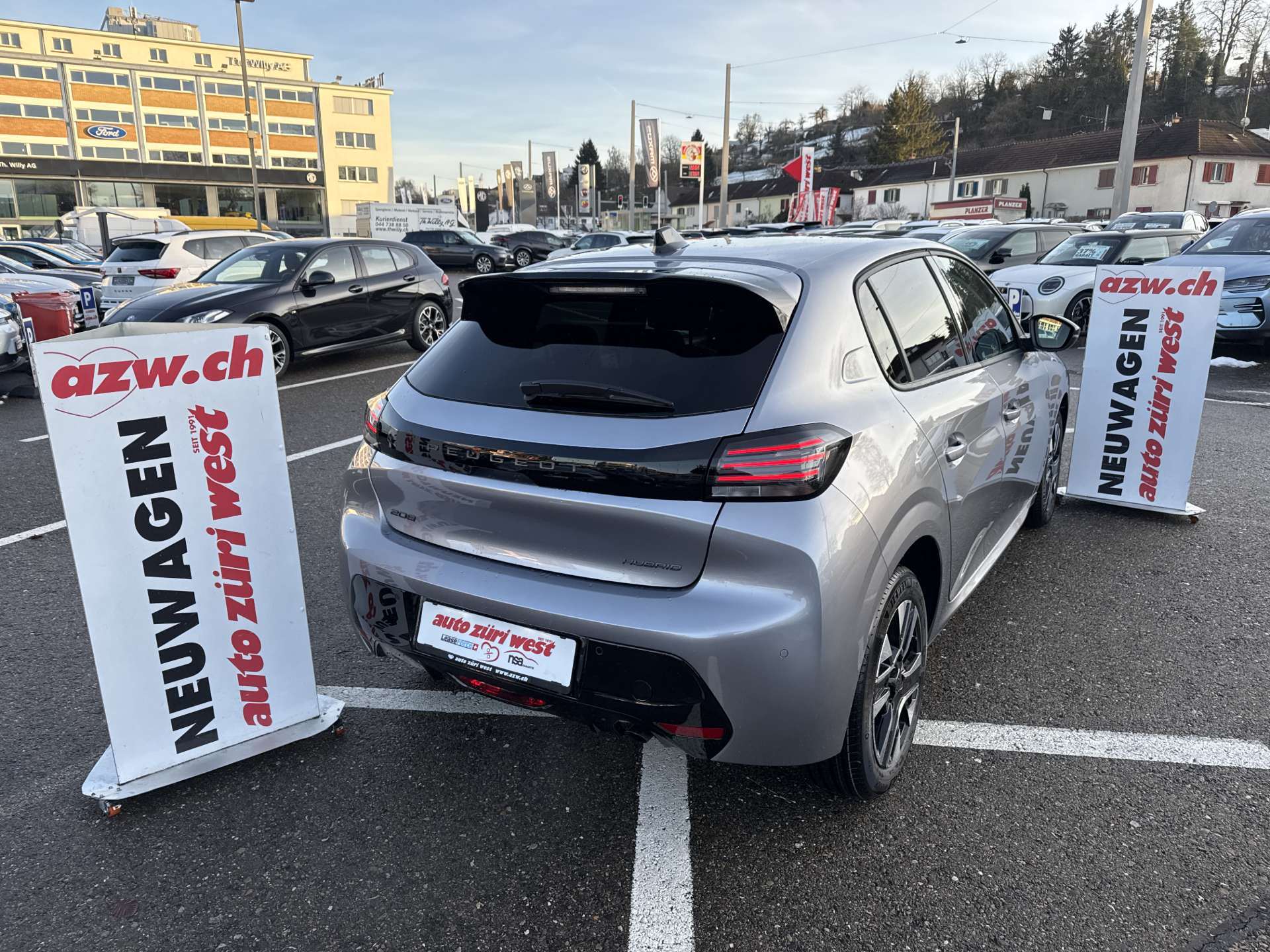 PEUGEOT 208 1.2 MHEV 110 Allure Automat-image-2