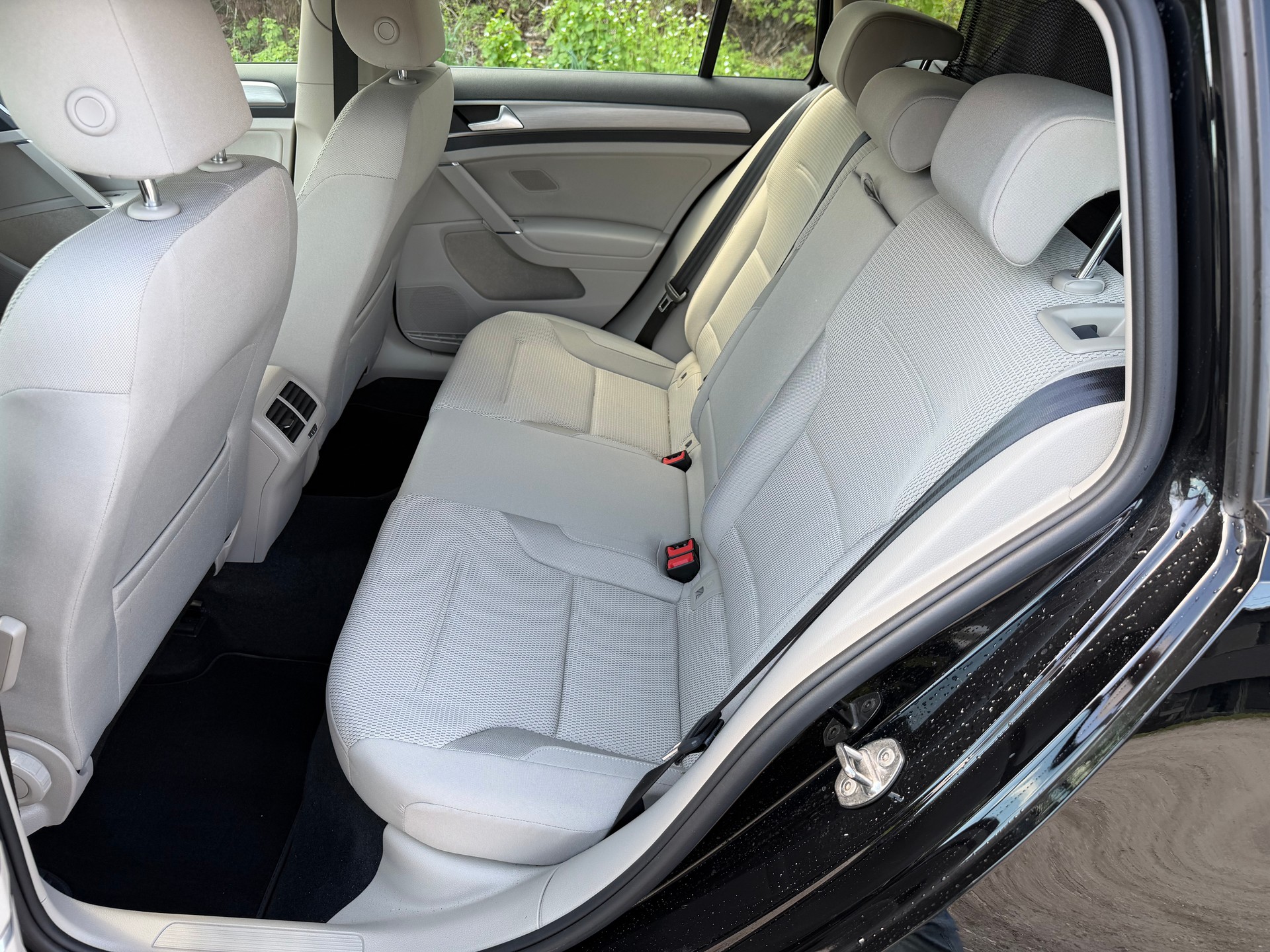 VW Golf Variant 1.4 TSI Comfortline DSG-image-9