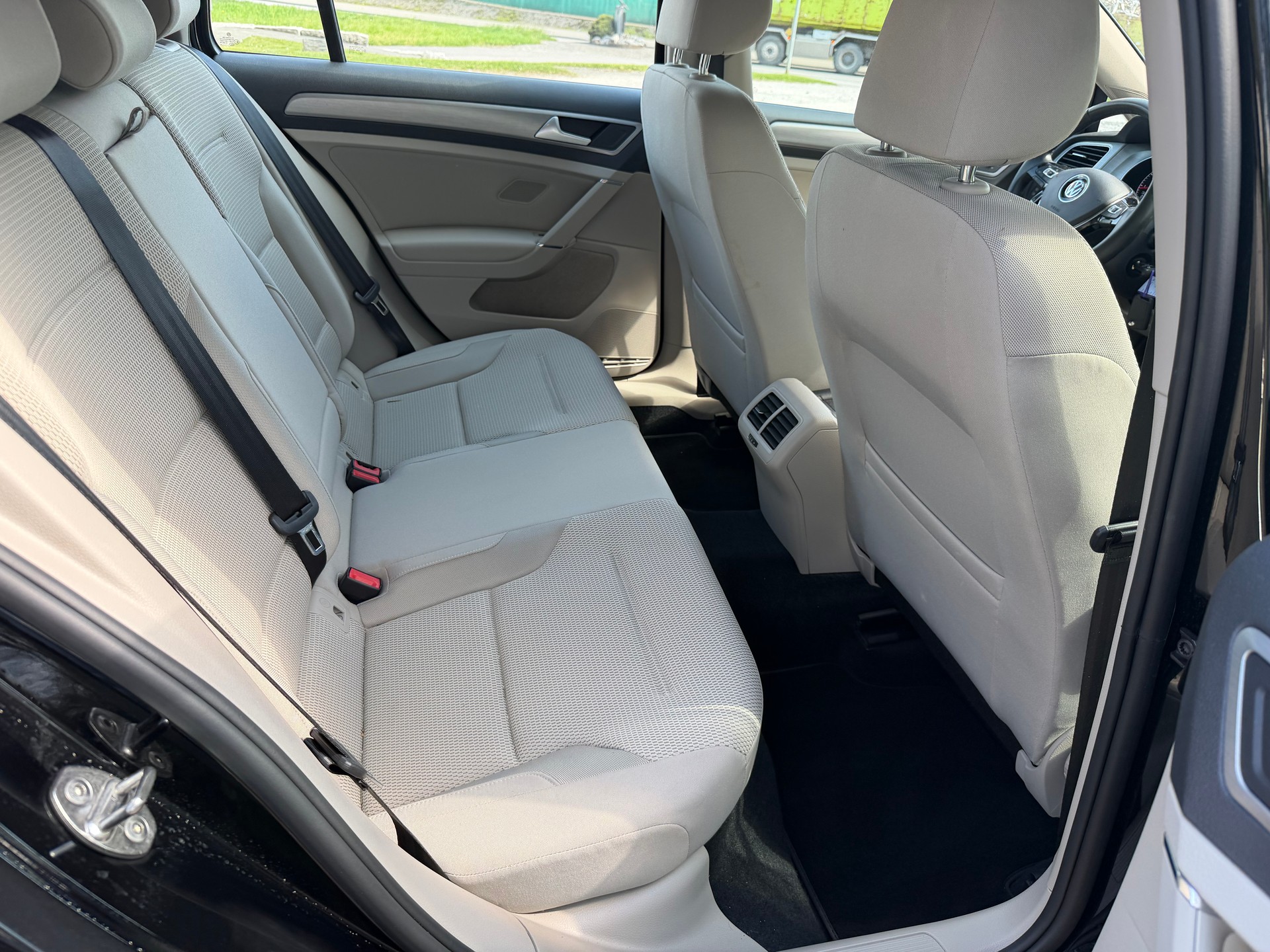 VW Golf Variant 1.4 TSI Comfortline DSG-image-14