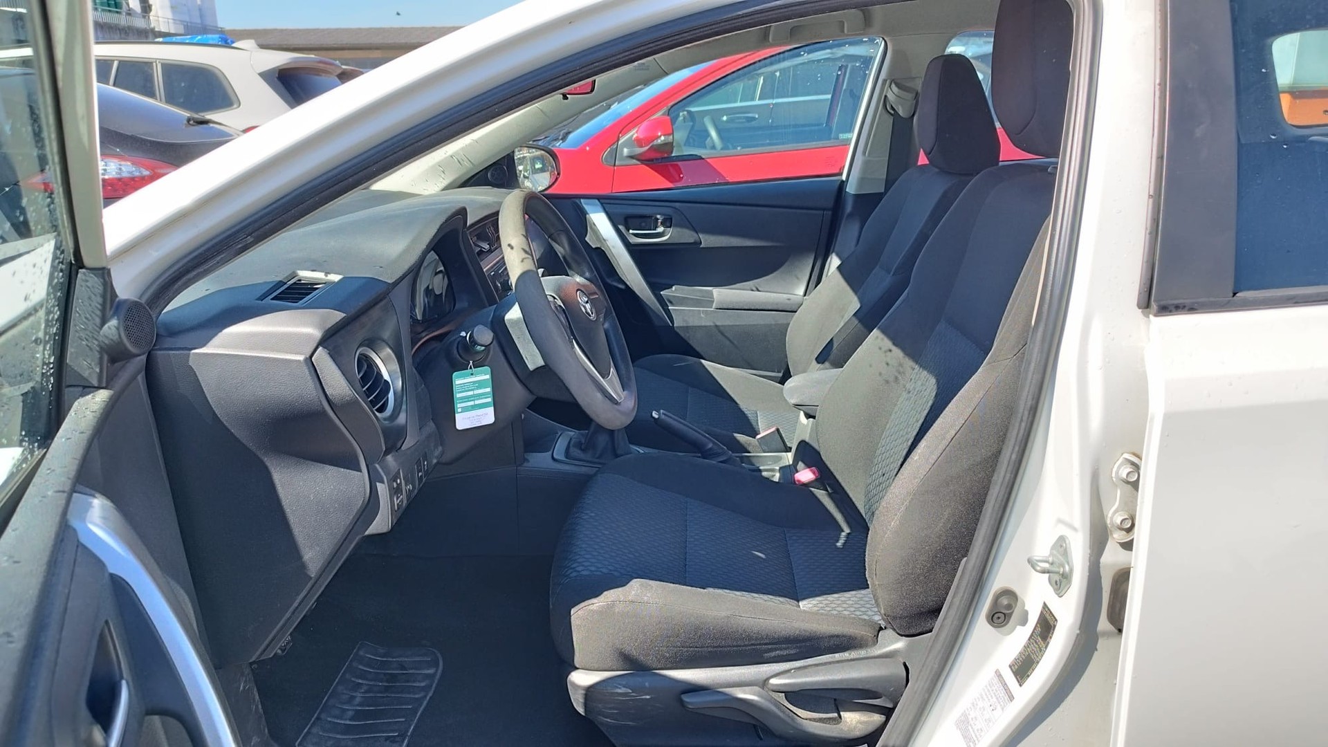 TOYOTA Auris Touring Sports 1.33 Terra-image-9