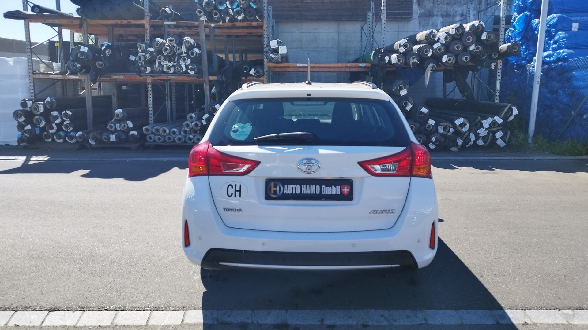 TOYOTA Auris Touring Sports 1.33 Terra-image-3