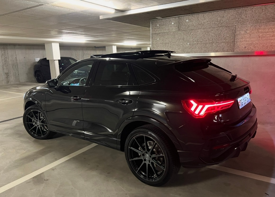 AUDI Q3 Sportback 40 TFSI S line quattro S-tronic-image-6