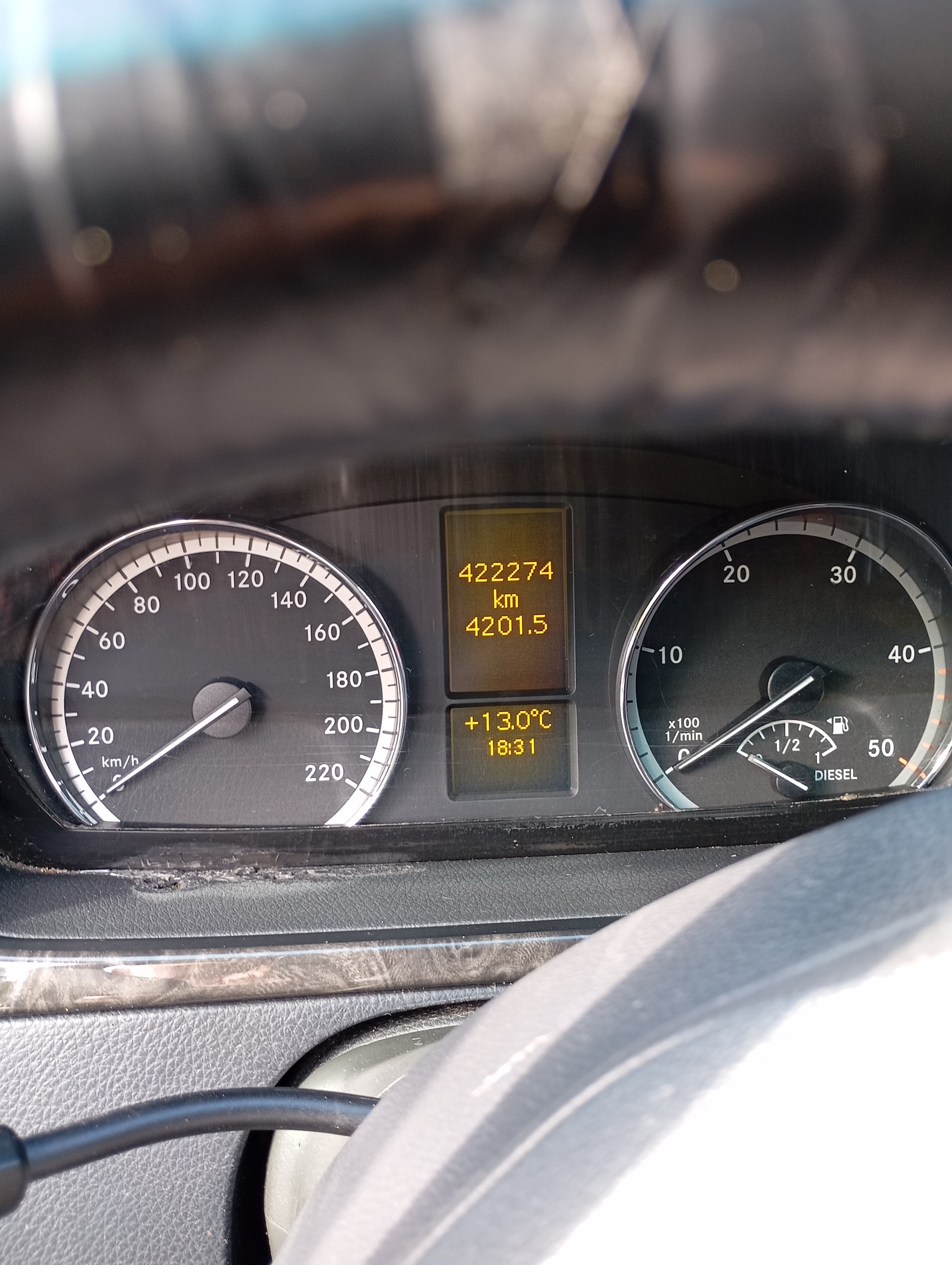 MERCEDES-BENZ Viano 2.2 CDI Blue Eff. Ambiente Ed. L 4Matic A-image-8