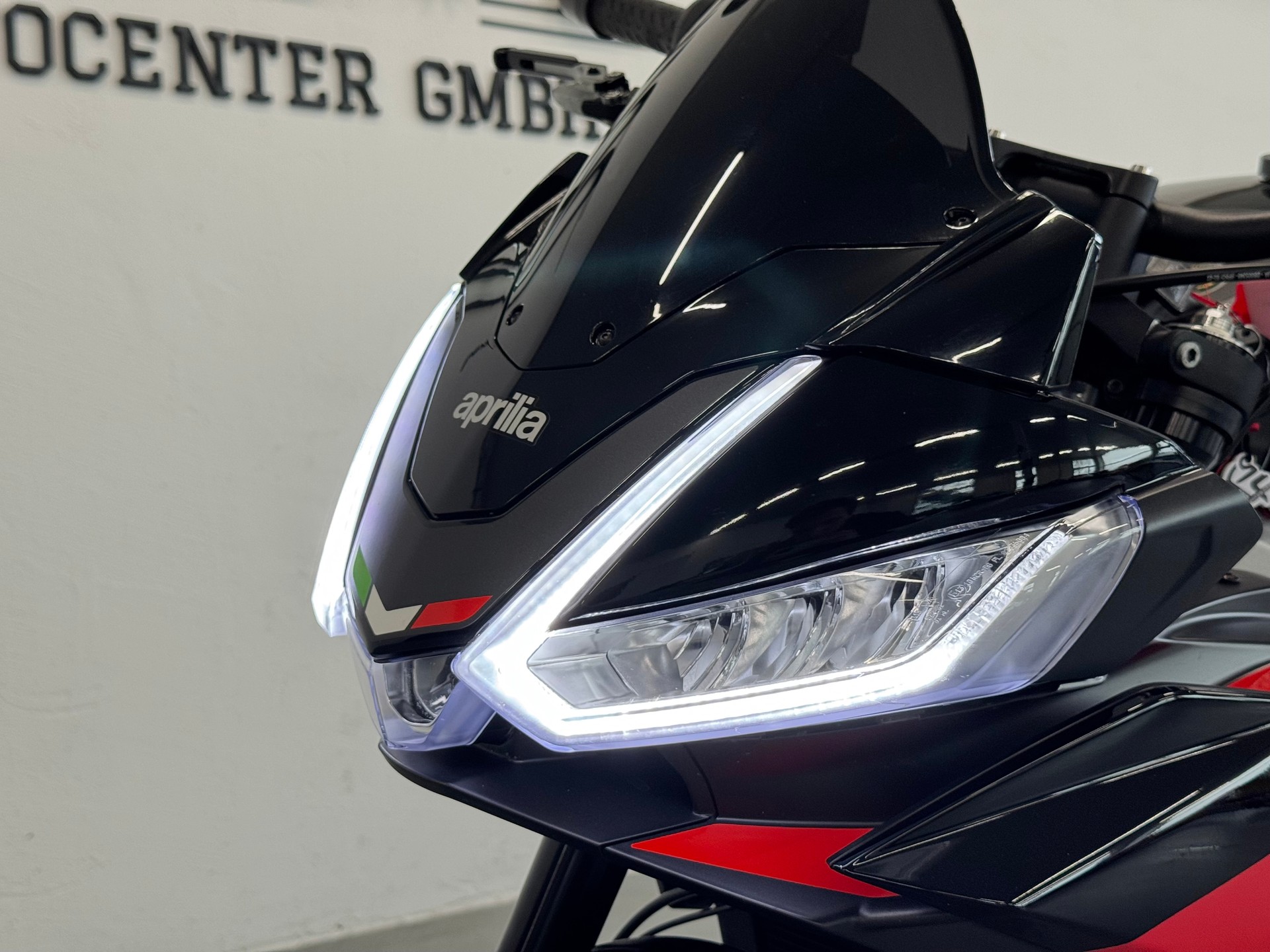 APRILIA Tuono 660 Factory-image-6